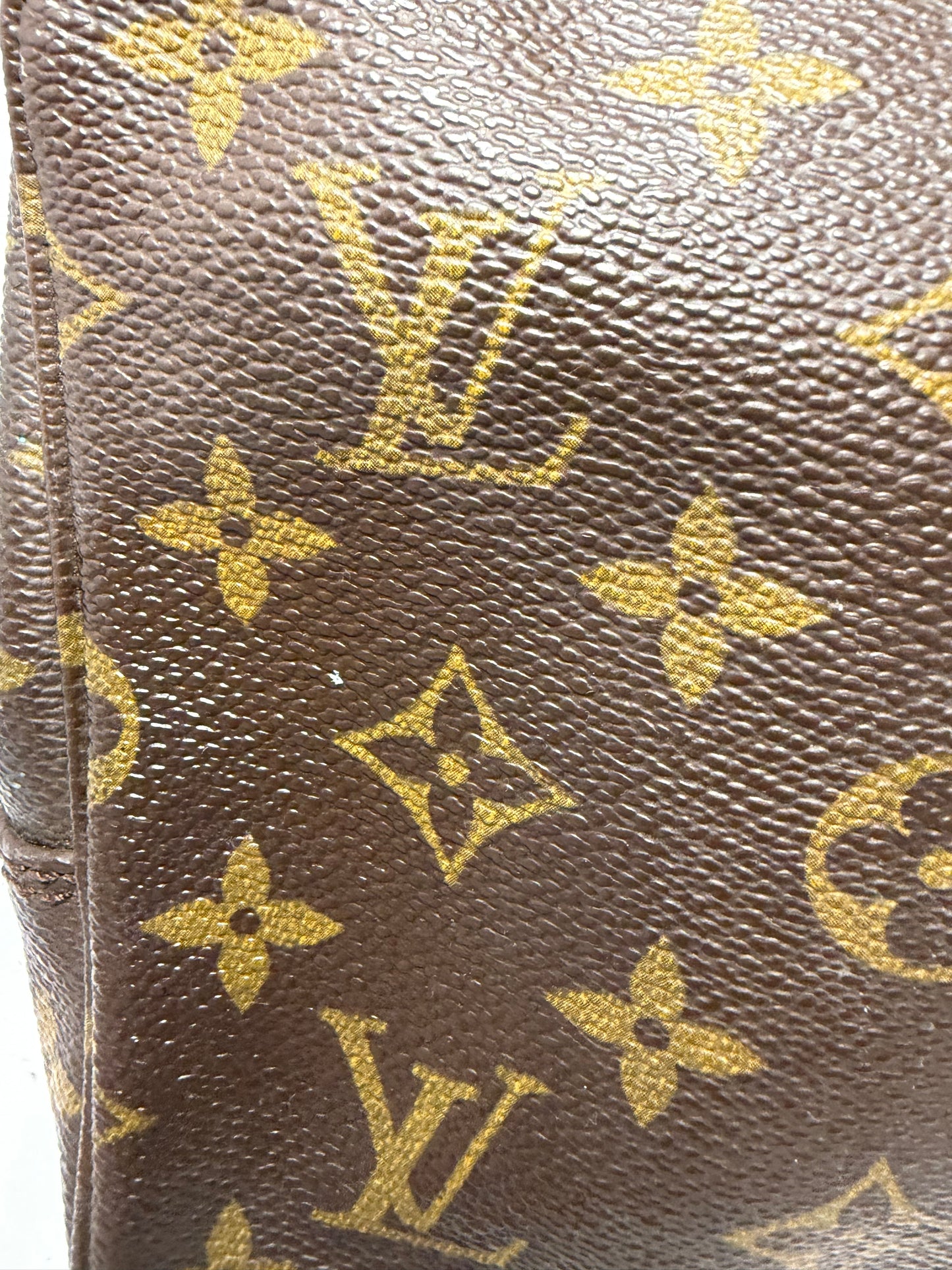 Louis Vuitton Trousse 23 Monogram Clutch/Toiletry Bag Cosmetic Case