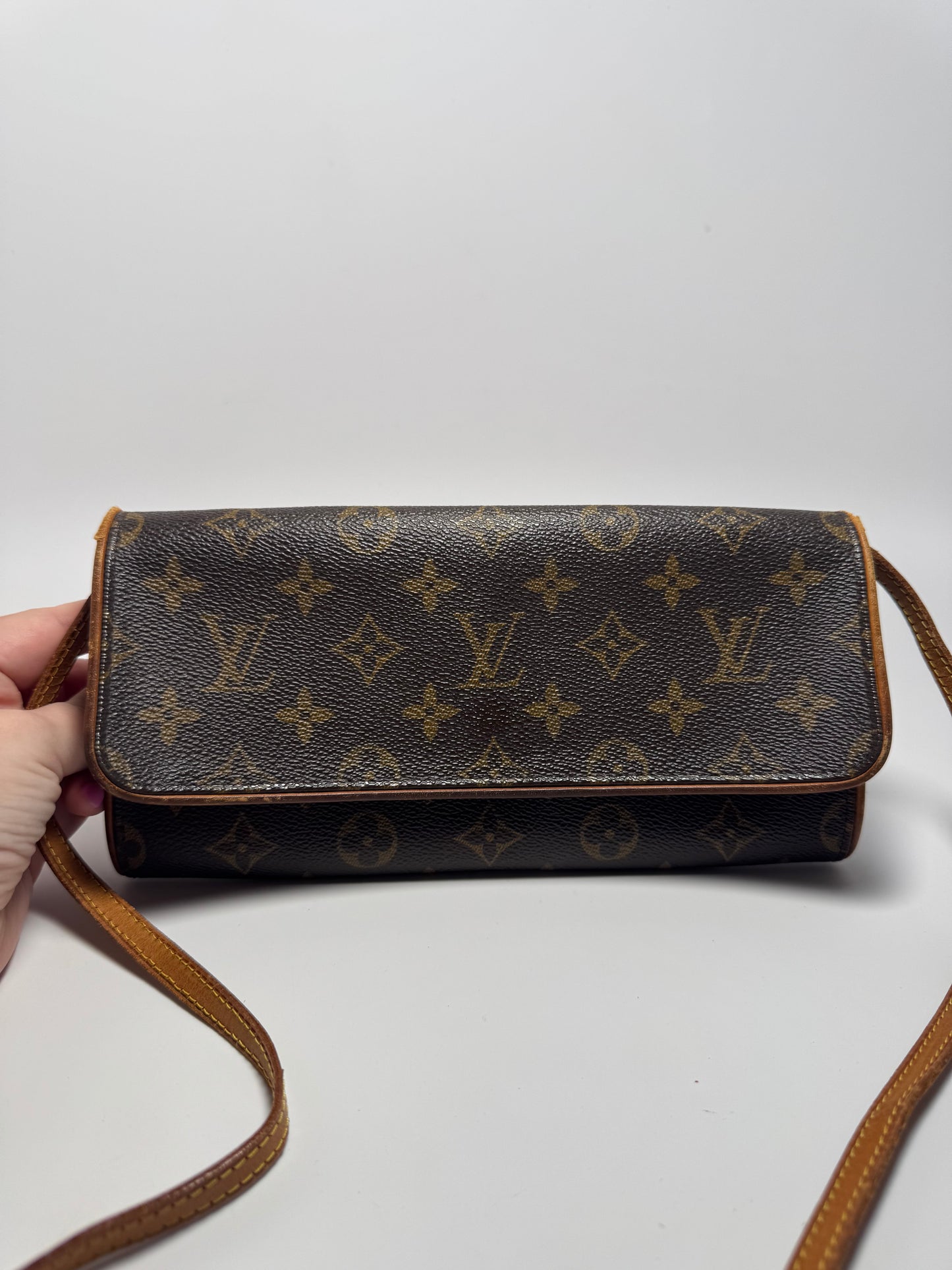 Louis Vuitton Twin Pochette GM Crossbody in Monogram | Fair Condition