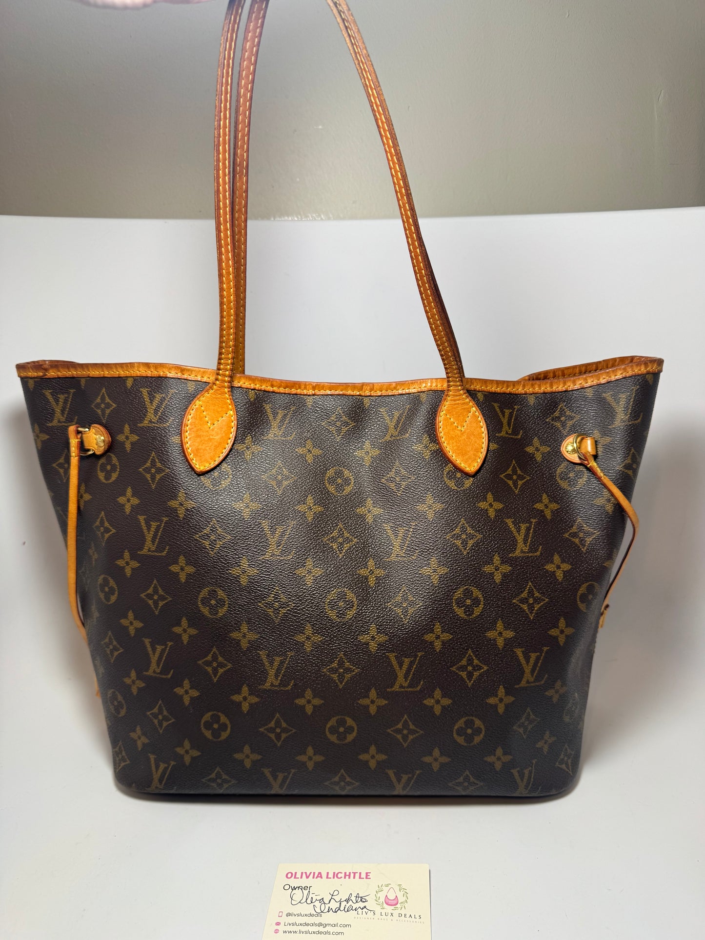 Louis Vuitton Neverfull MM Monogram Tote