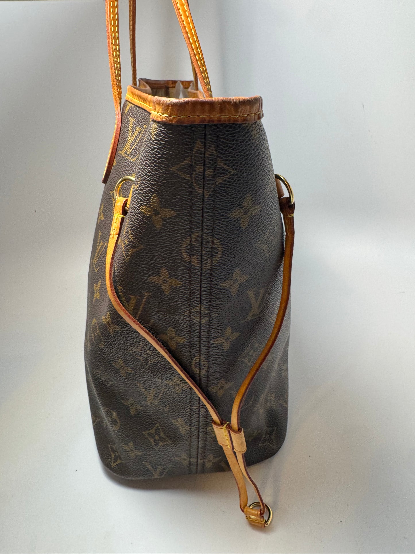 Louis Vuitton Neverfull MM Monogram Tote