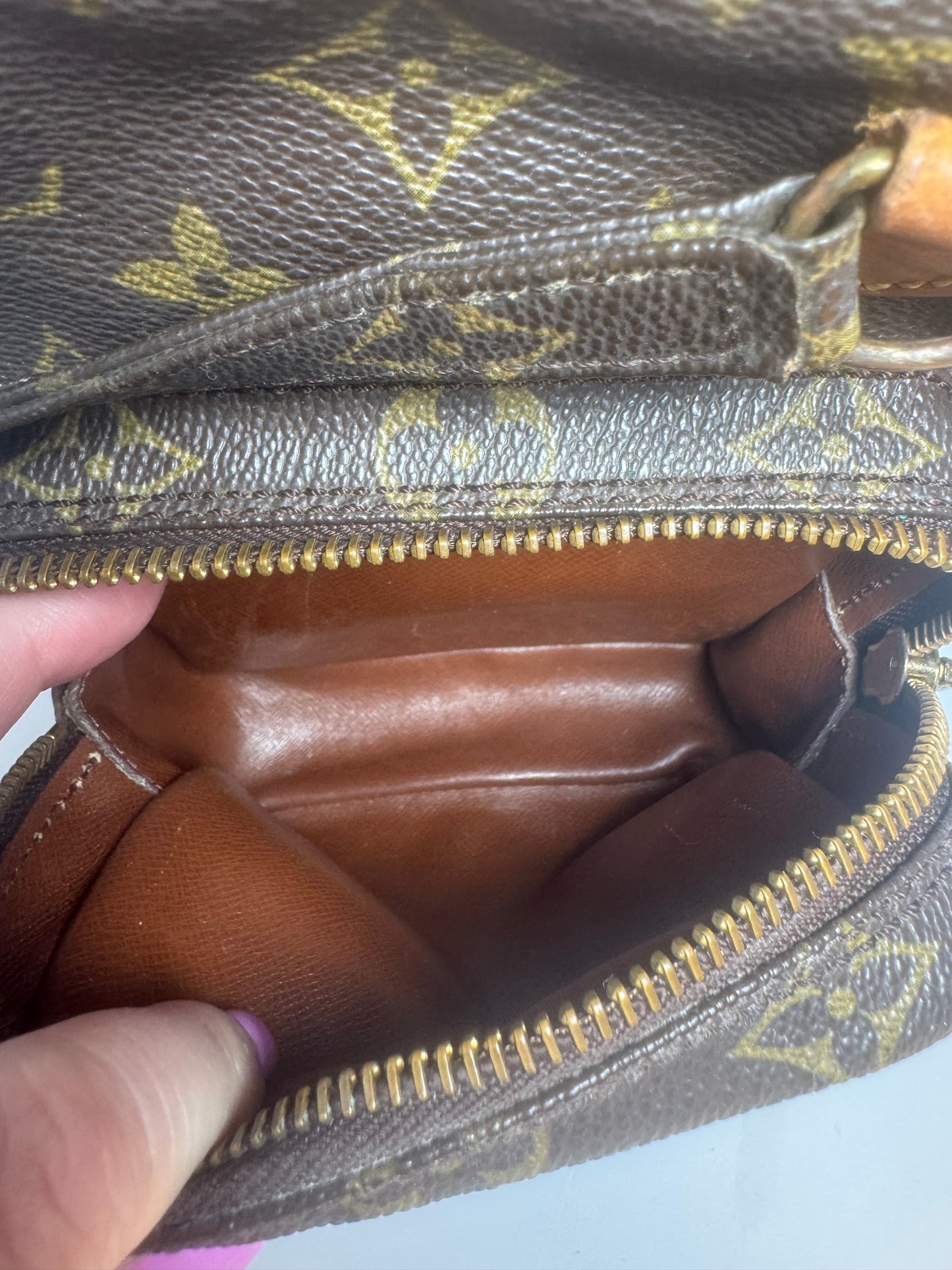 Louis Vuitton Mini Amazon Monogram Crossbody – 1987