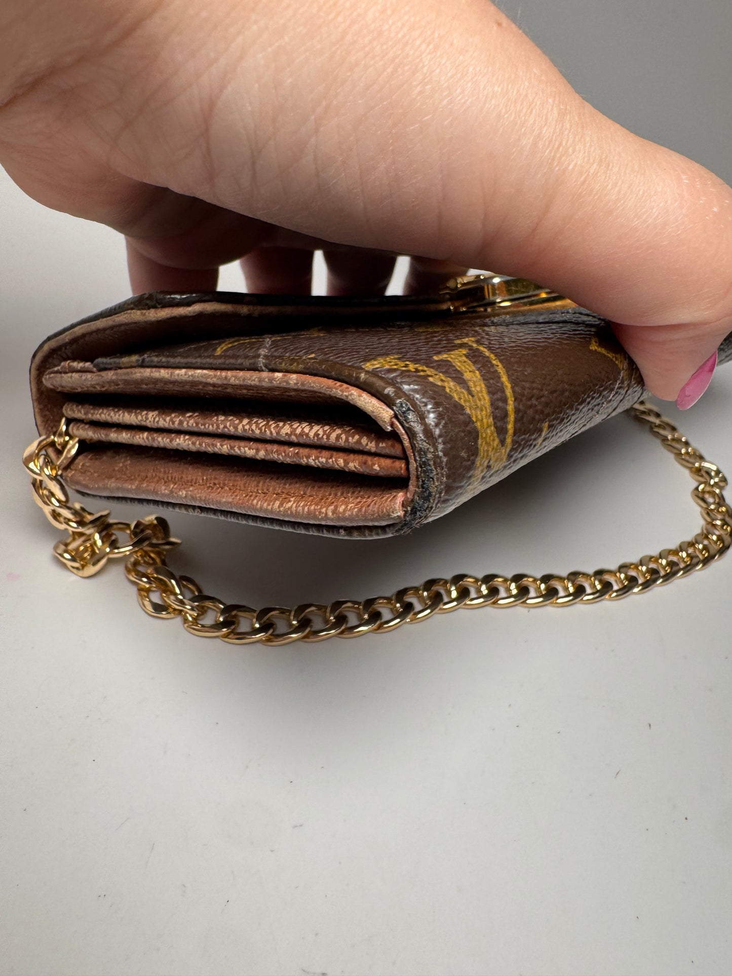 Louis Vuitton Limited Edition Etiole Sarah Wallet on Chain Monogram, Made in France 24th week of 2011