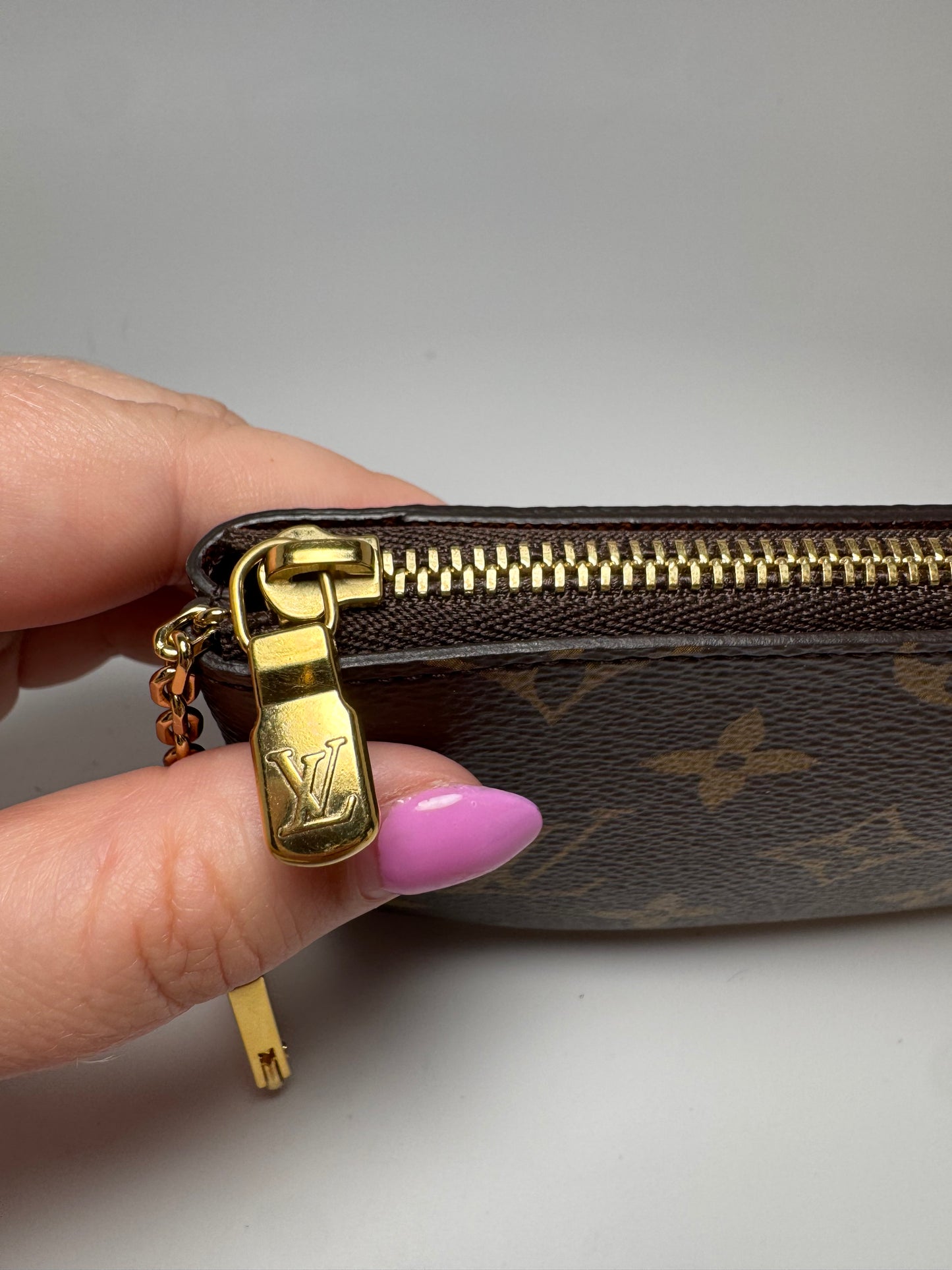 Louis Vuitton Key Pouch SMALL SIZE (Newer Size) Monogram