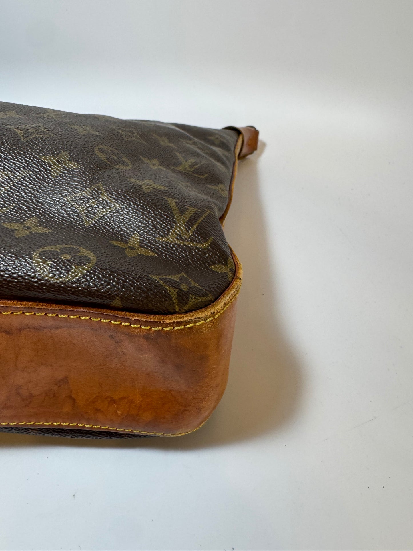 Louis Vuitton Vintage Boulogne 35 Monogram Shoulder Bag – 1989
