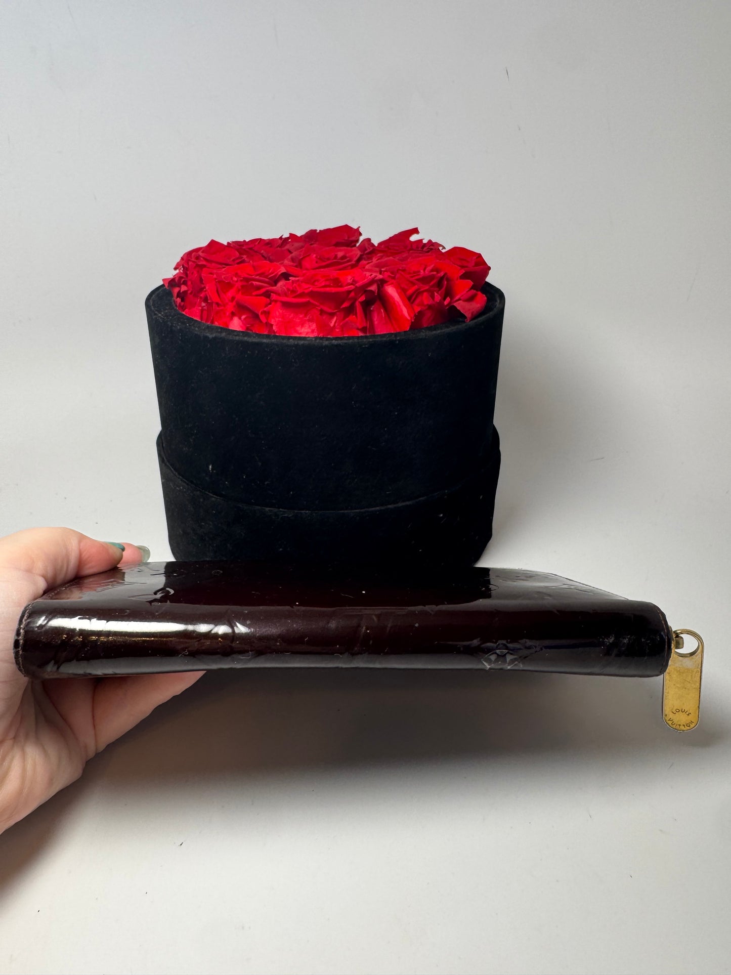 Louis Vuitton Plum Vernis Leather Zippy Wallet