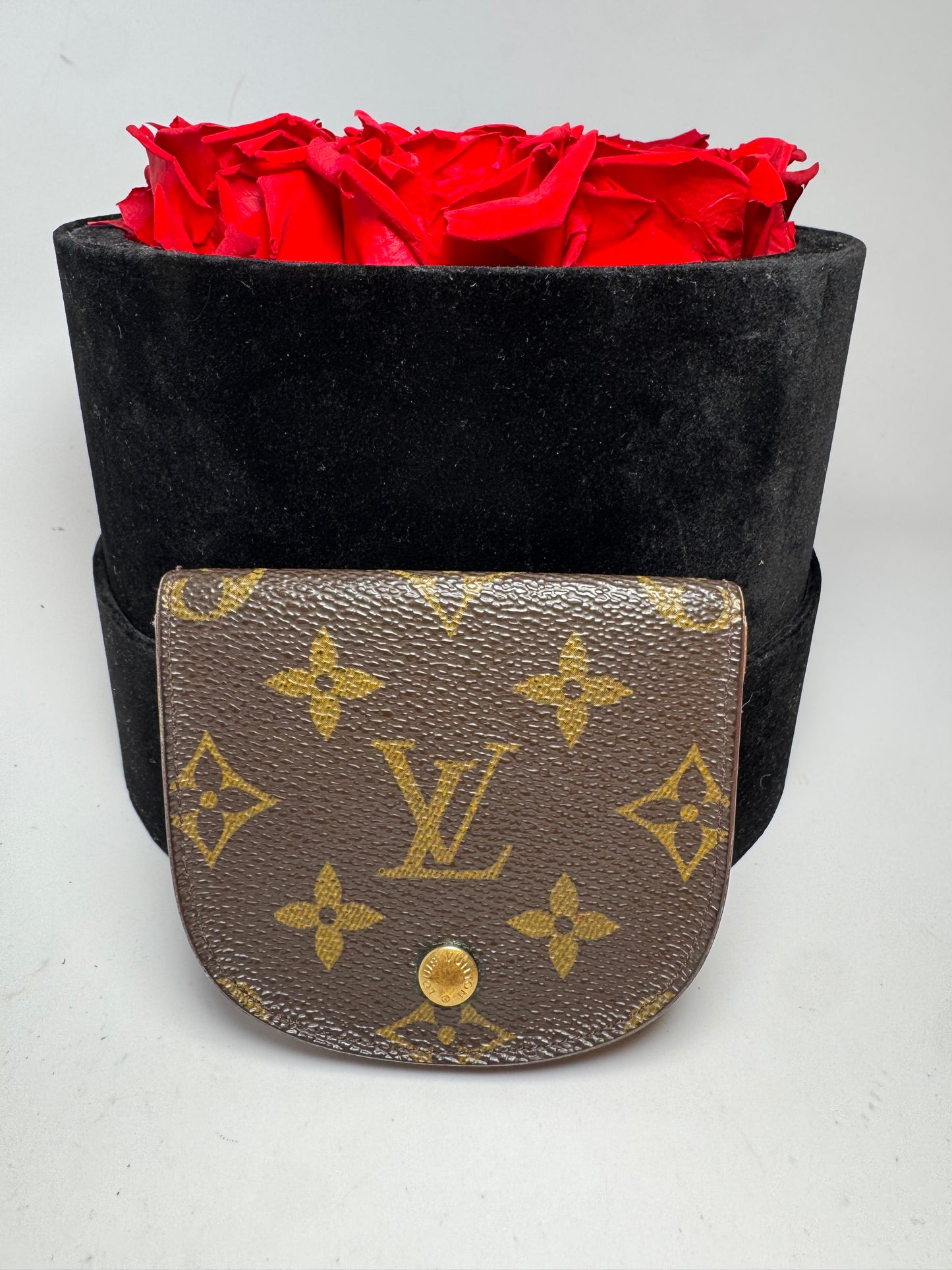 Louis Vuitton Monogram Porte Monnaie Gousset Coin Purse/Coin Pouch