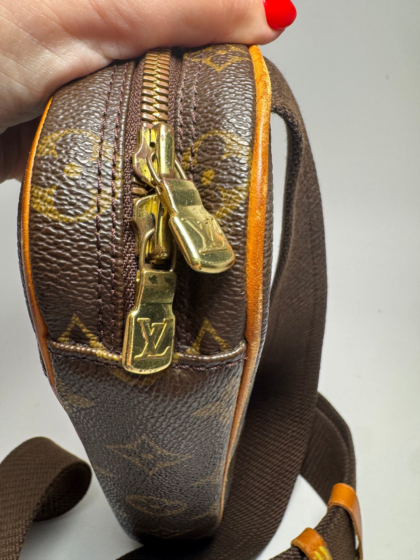 Louis Vuitton Pochette Gange Monogram Bum Bag/Sling Bag in Monogram
