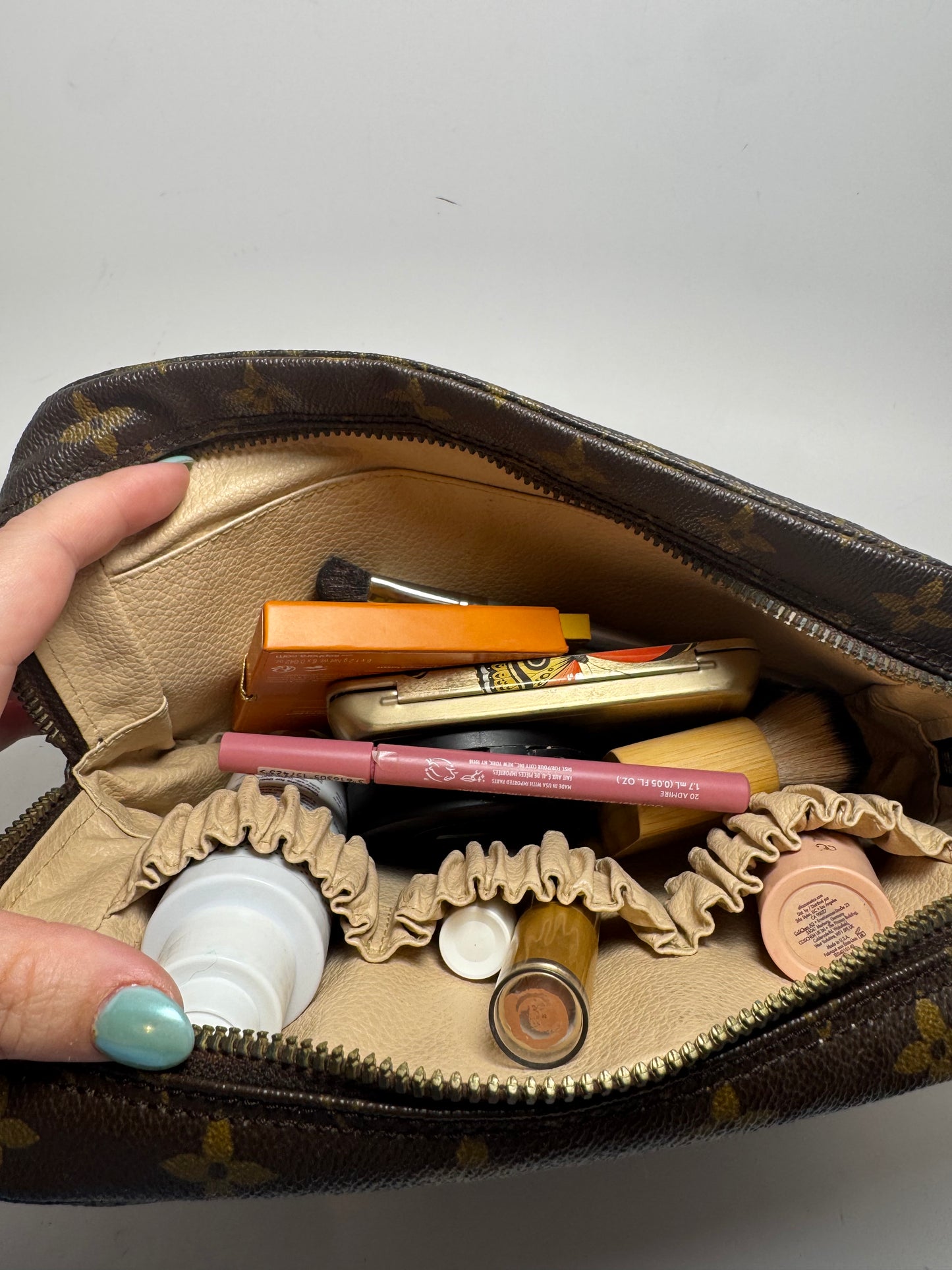 Louis Vuitton Trousse 23 Monogram Toiletry Bag/Makeup Bag