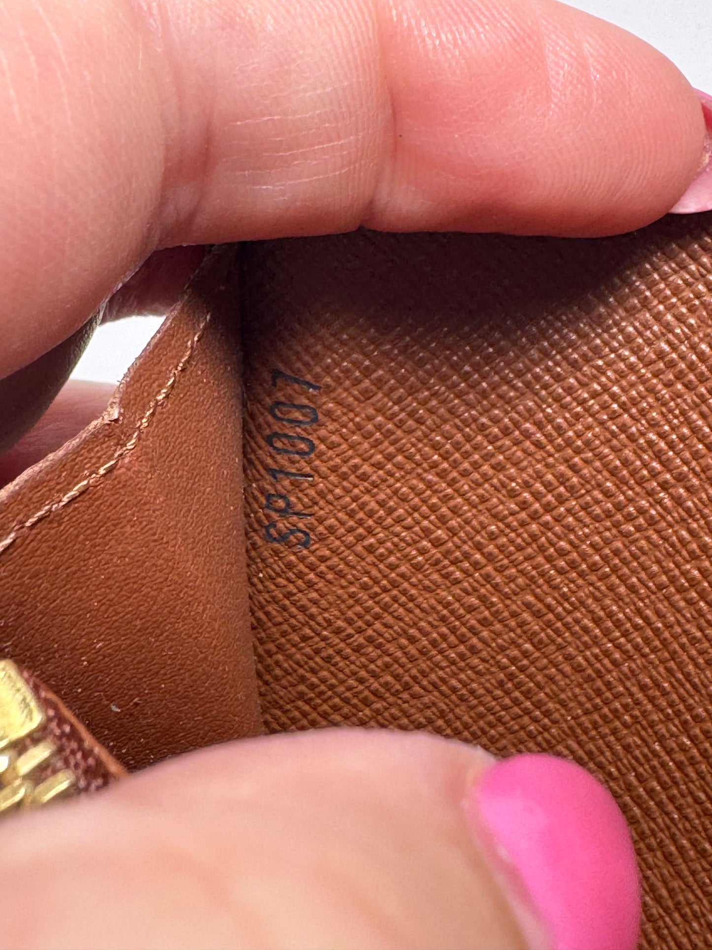 Louis Vuitton Alexandra Wallet Monogram Fair Condition Made in France 2007