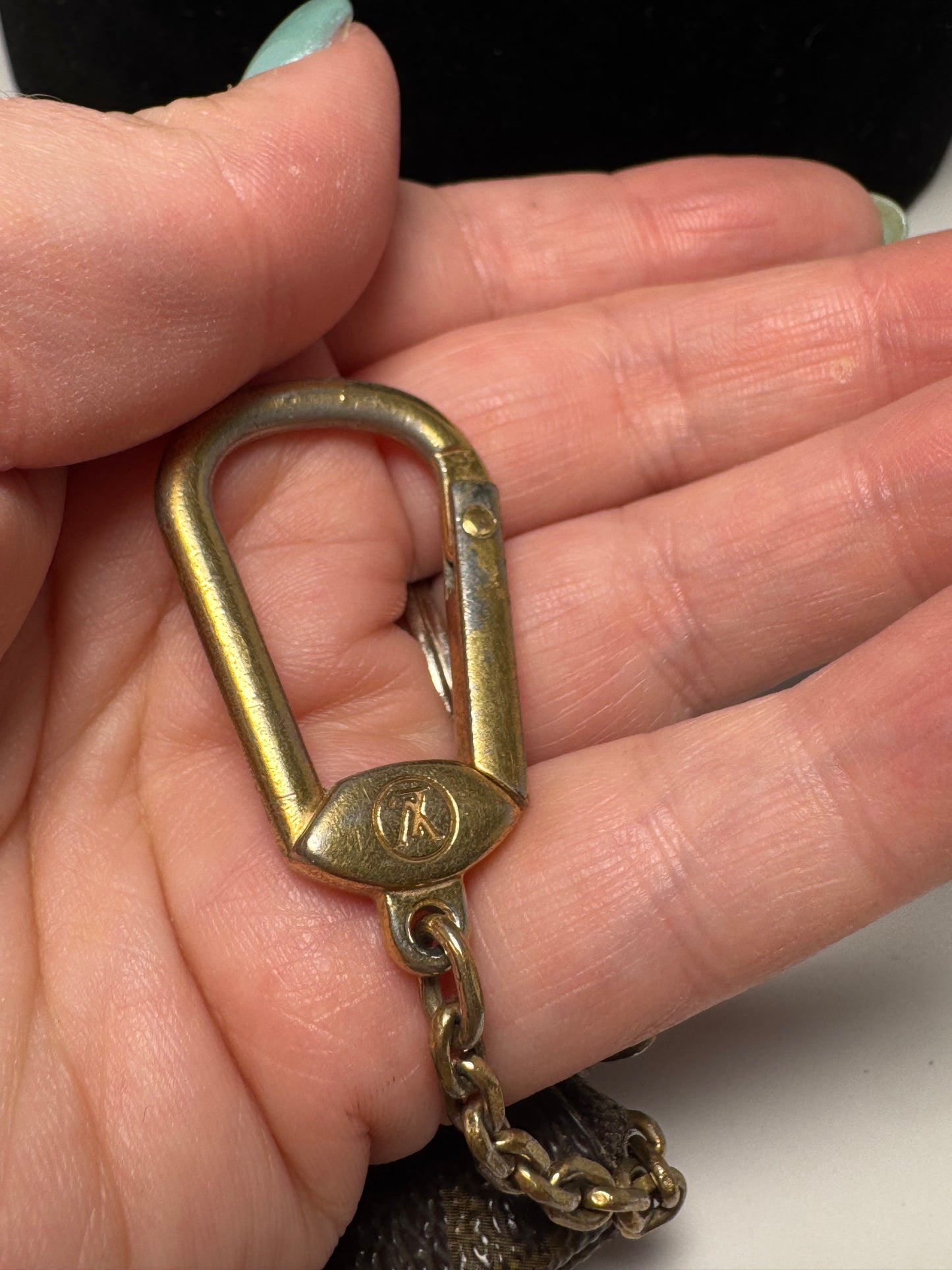 Louis Vuitton Key Pouch/Key Cles in Monogram