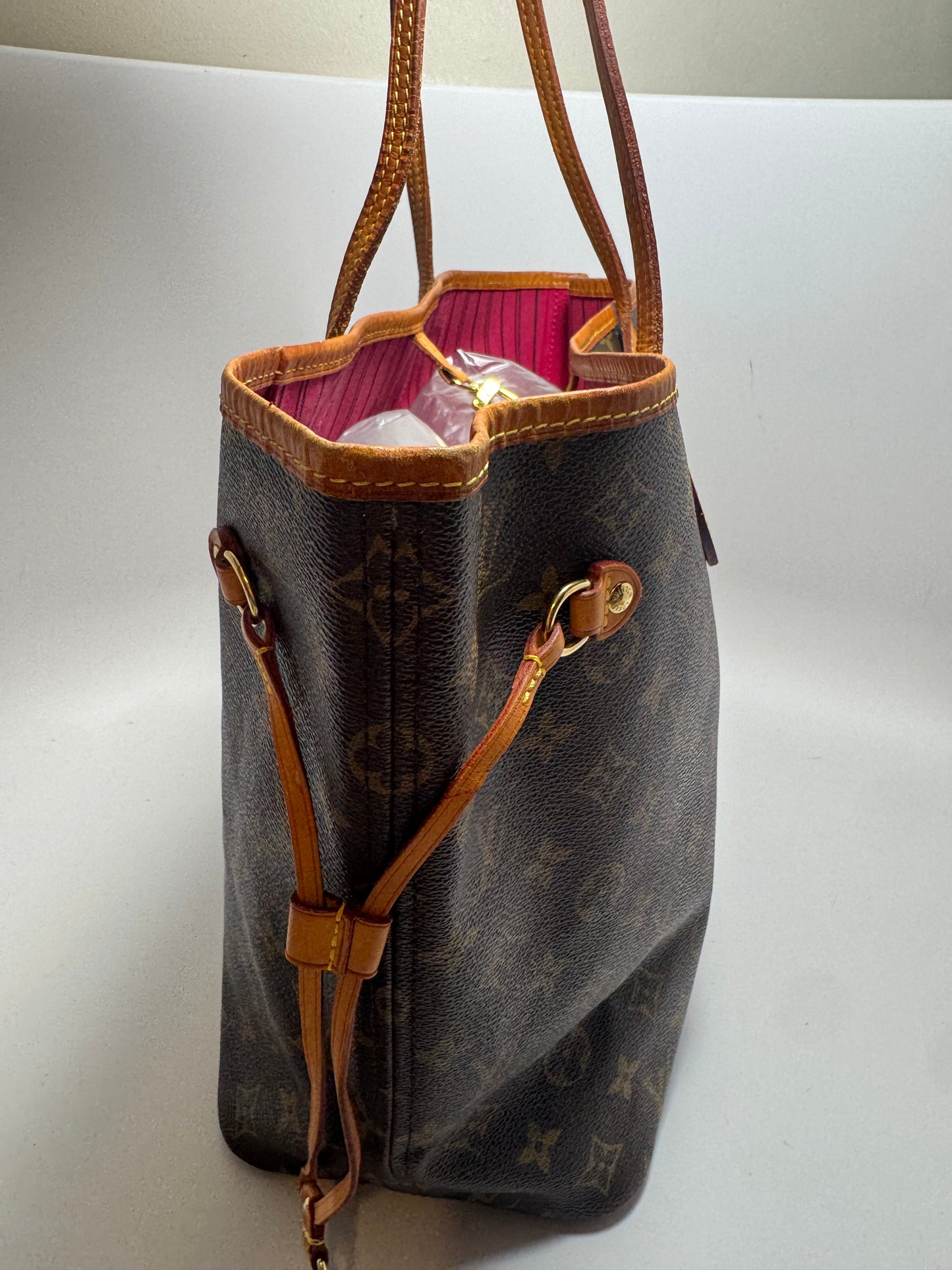 Louis Vuitton Neverfull Tote MM with Pivone (Hot Pink) Interior