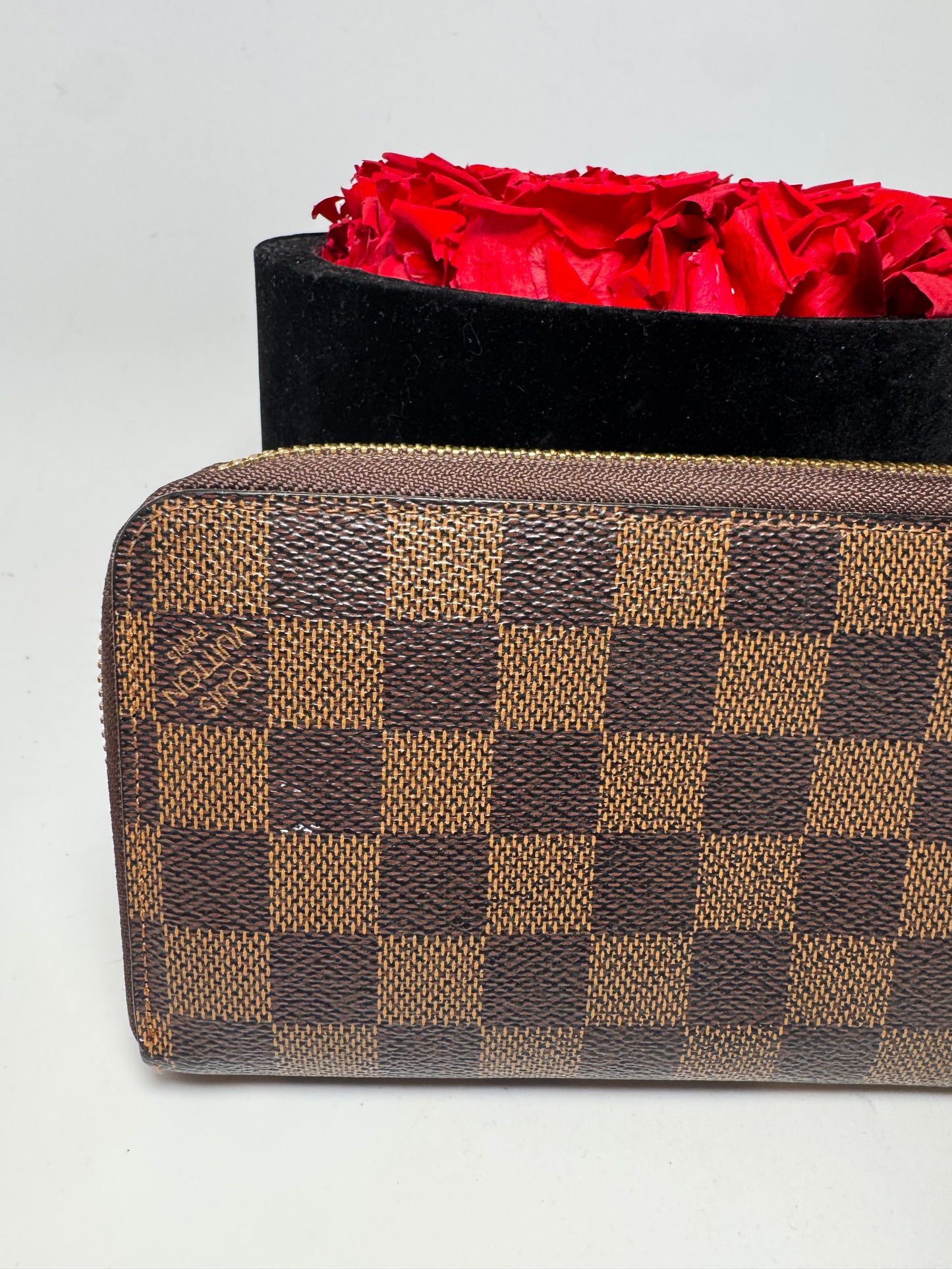 Louis Vuitton Damier Ebene Zippy Wallet
