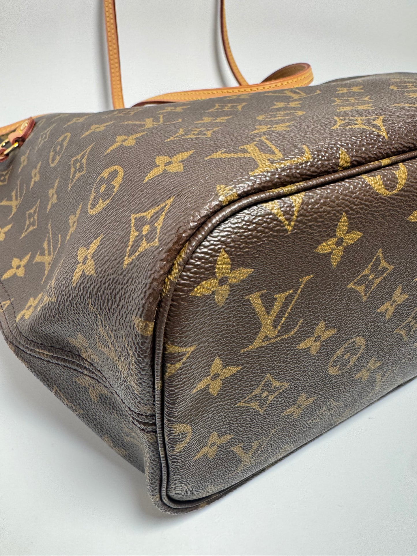 Louis Vuitton Neverfull MM Monogram Pivoine Interior – 2020 France