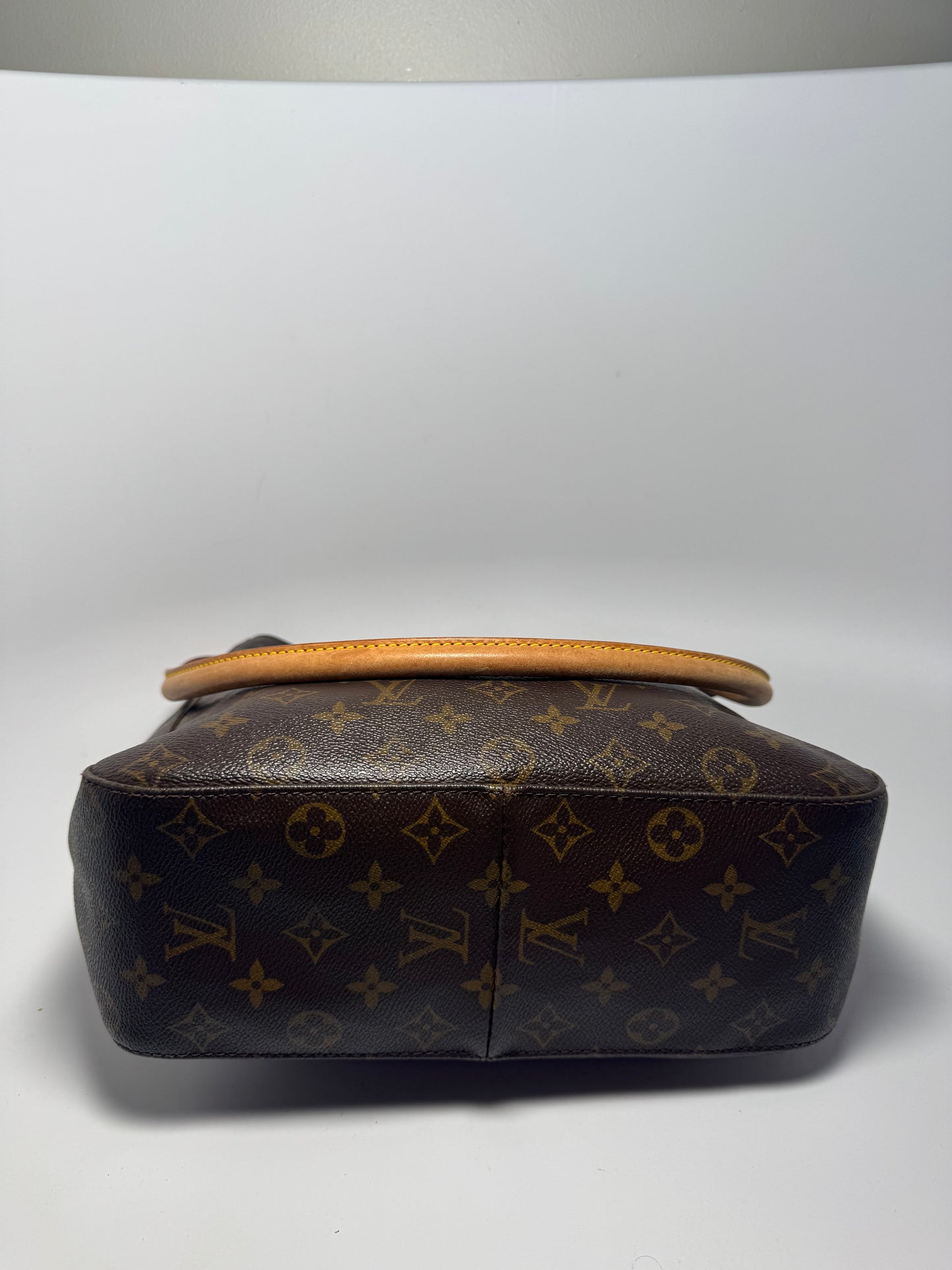 Louis Vuitton Looping GM Monogram in excellent condition