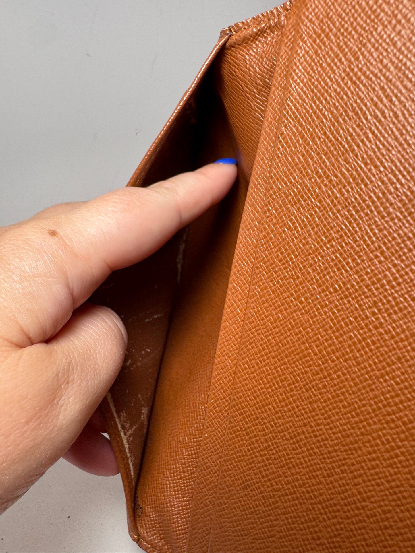 Louis Vuitton Monogram Porte-Valeurs Cartes Crédit Slim Passport Cover Wallet