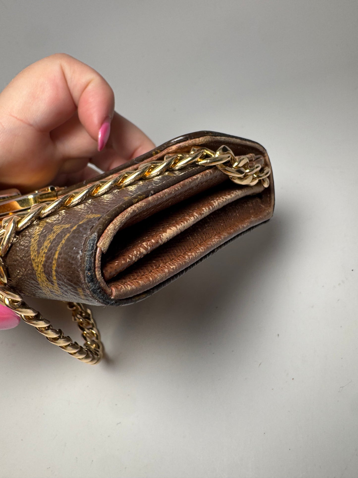 Louis Vuitton Limited Edition Etiole Sarah Wallet on Chain Monogram, Made in France 24th week of 2011