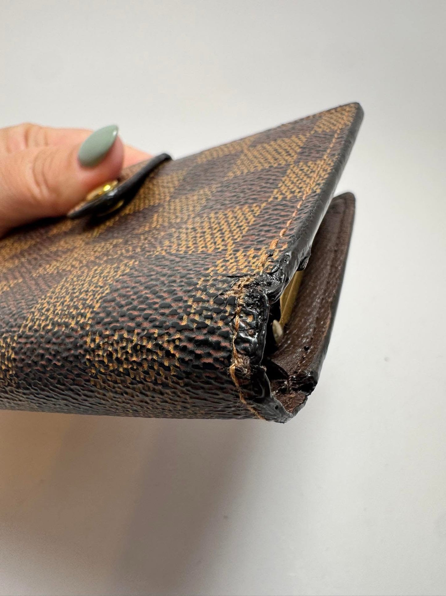 Louis Vuitton Damier Ebene Portefeuille Vinnois Bifold Kiss Lock Wallet