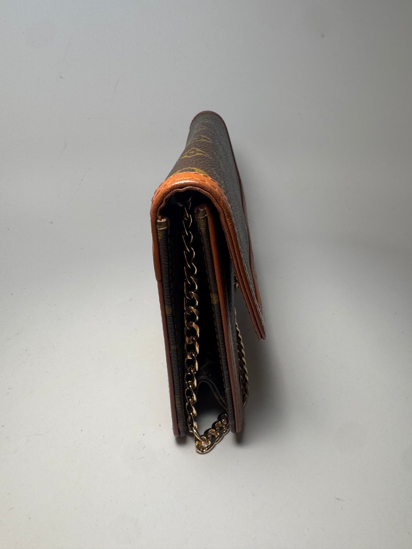 Louis Vuitton Pochette Dame Clutch PM in Monogram