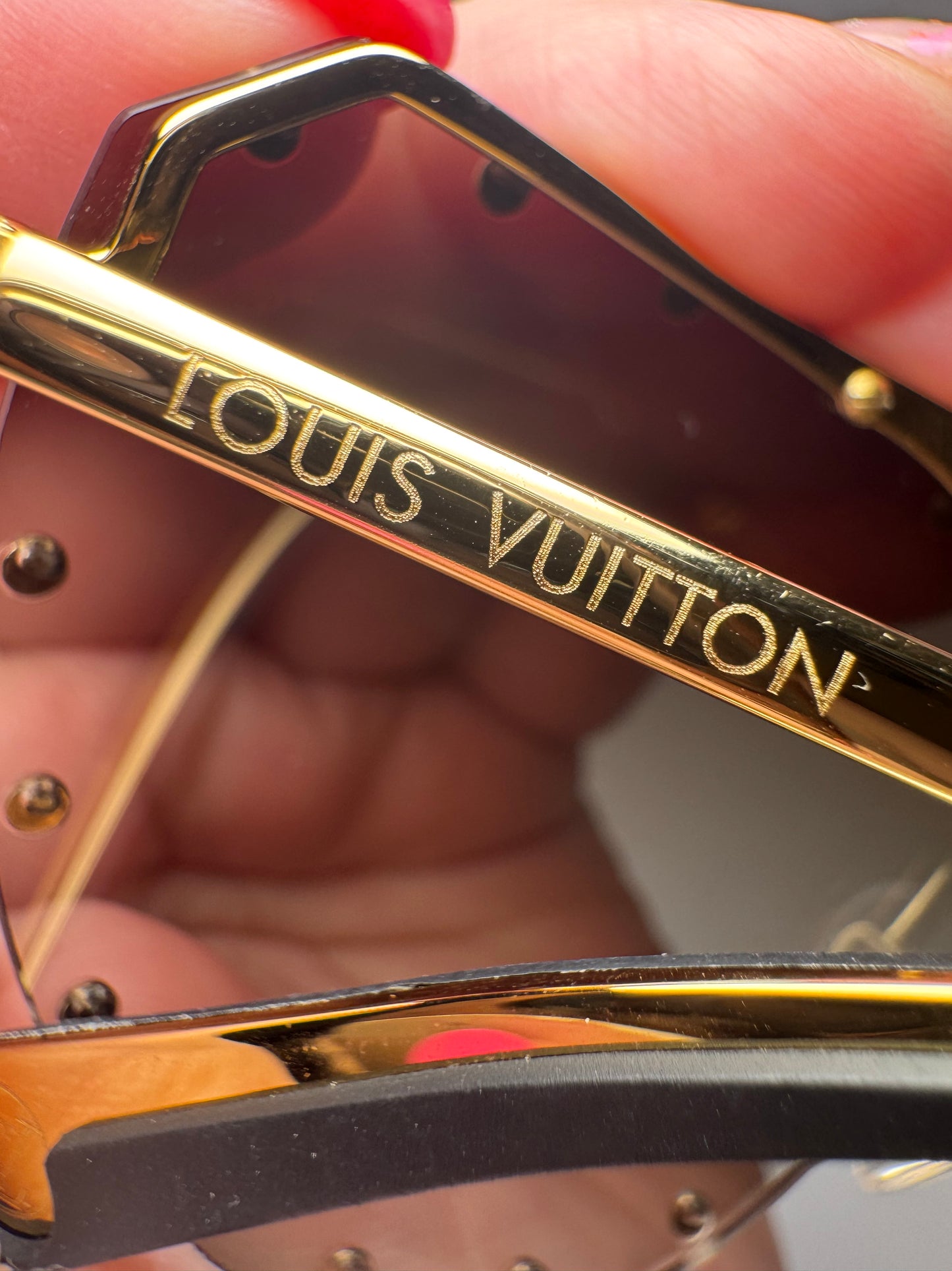 Louis Vuitton The Party Aviator Sunglasses – Gradient Brown with Gold Accents