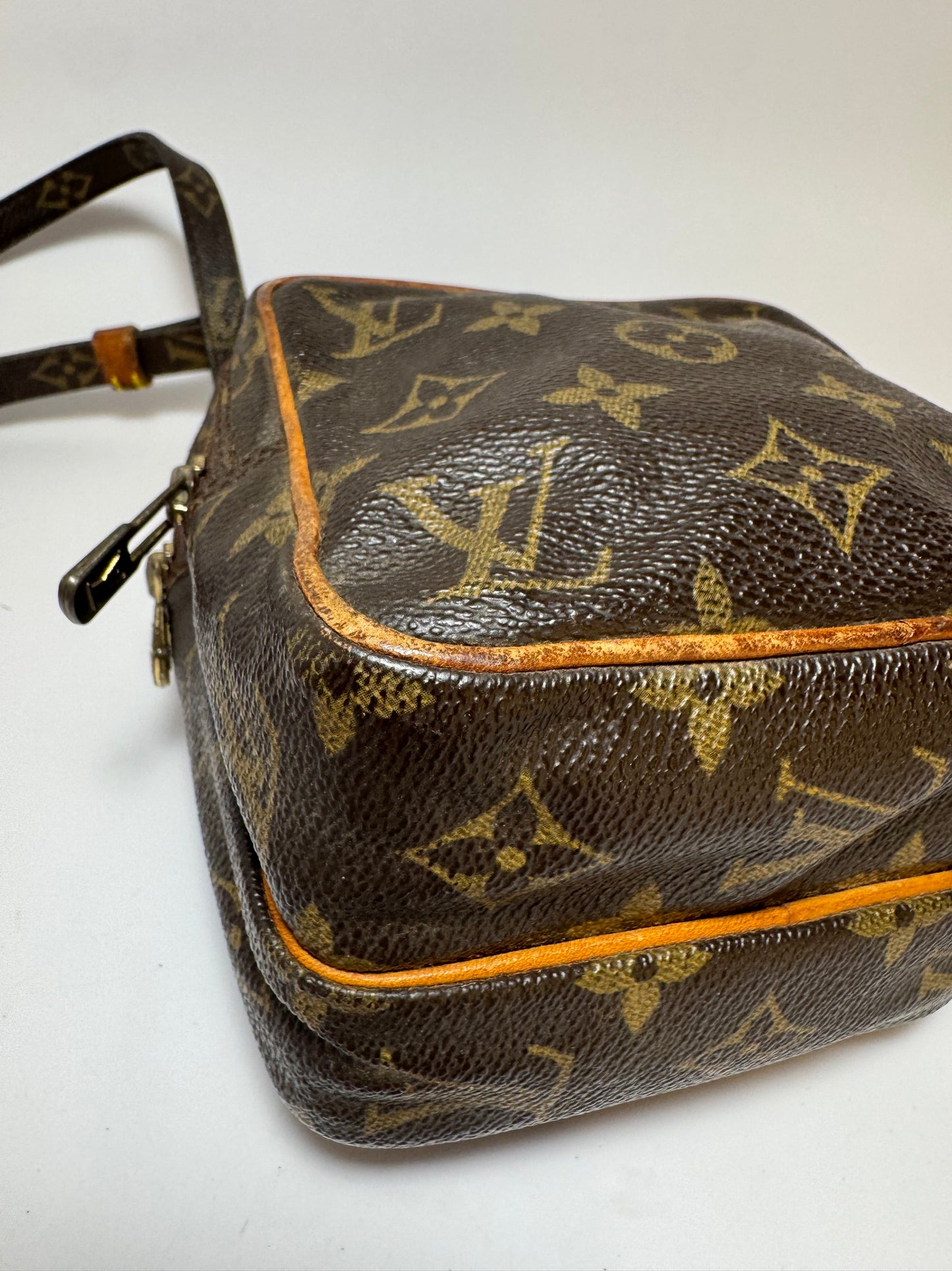 Louis Vuitton Mini Amazon Monogram Crossbody – Vintage 1986