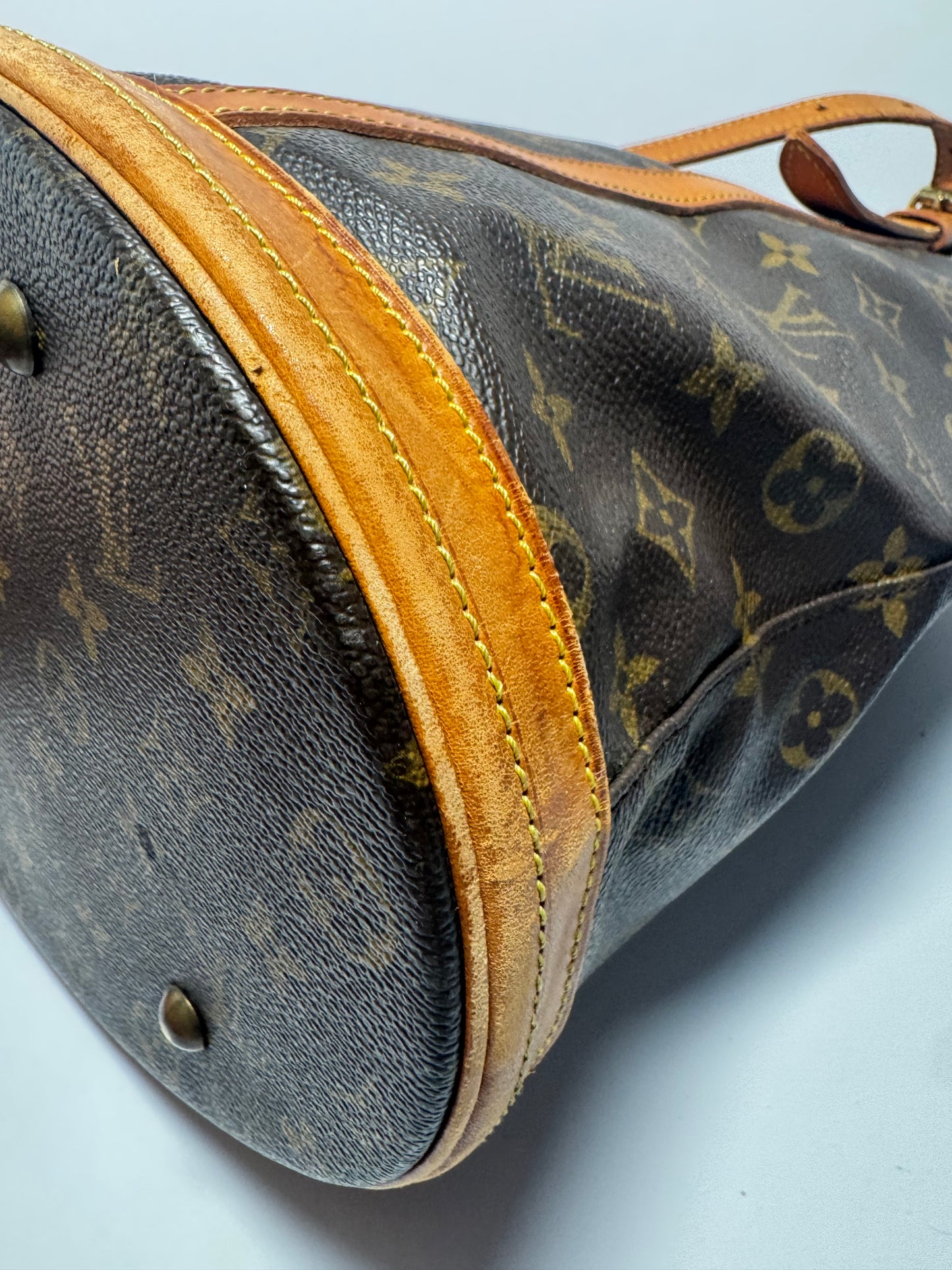 Louis Vuitton Bucket GM Tote Monogram