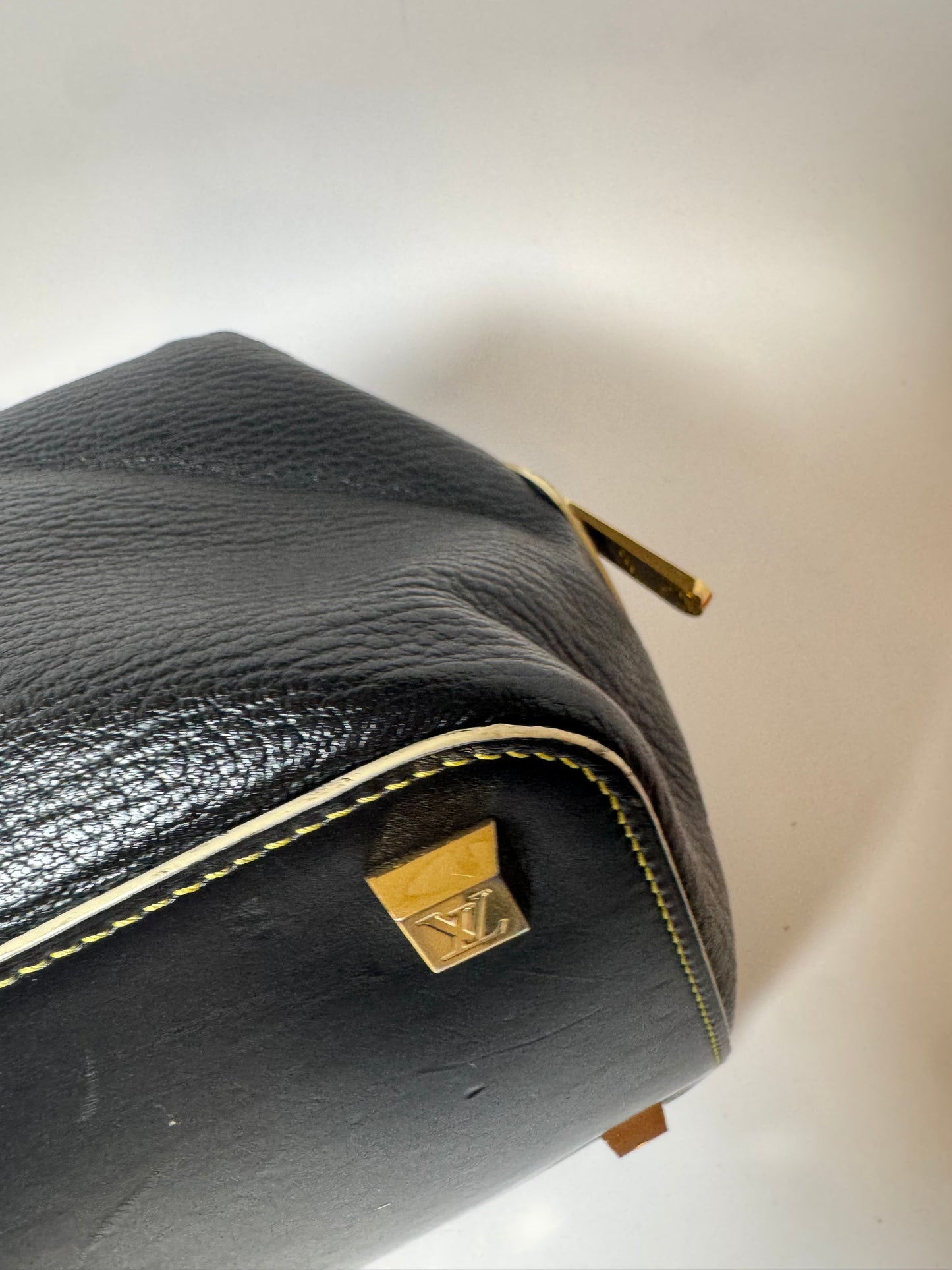 Louis Vuitton Suhali L'Ingenieux GM Black Leather Satchel Made in Italy