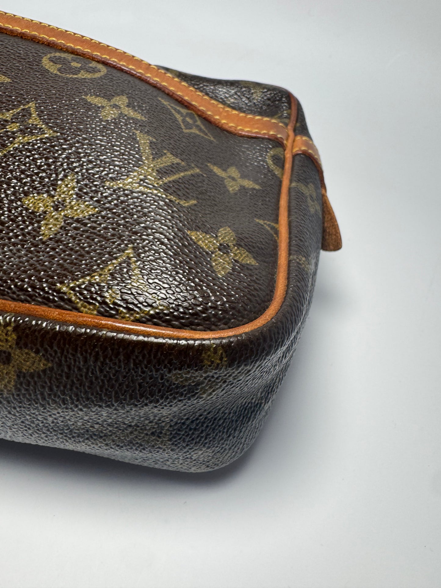 Louis Vuitton Compeigne 23 Monogram Toiletry Bag/Clutch