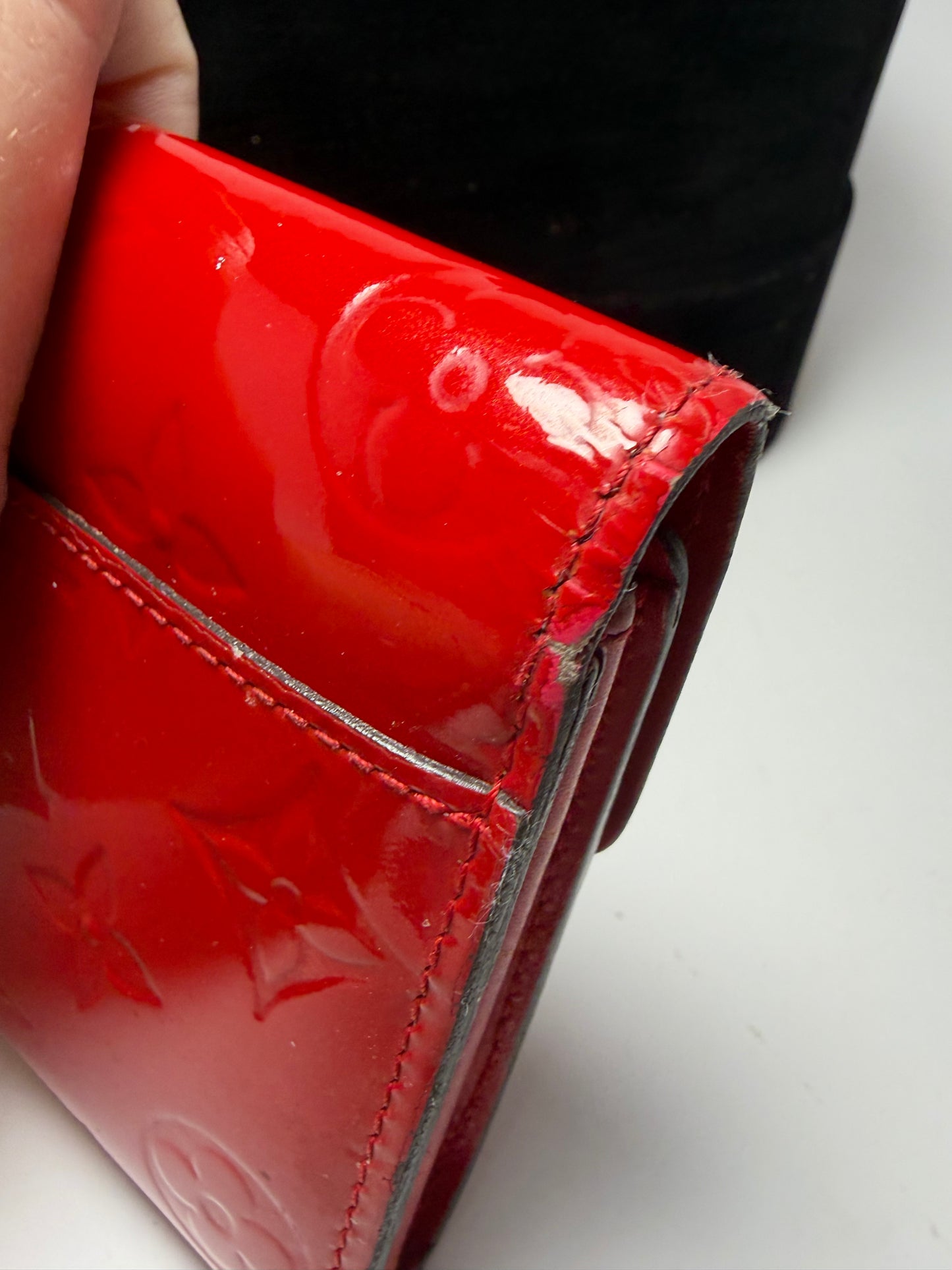 Louis Vuitton Cherry Red Vernis Leather Sarah Wallet