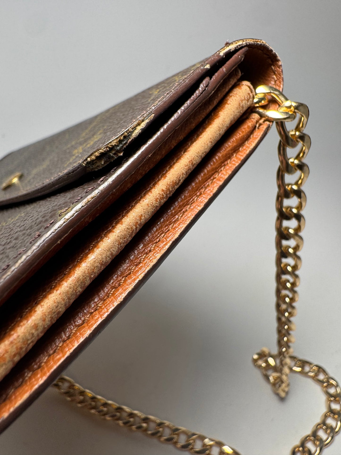 Louis Vuitton Sarah Monogram Wallet On Chain