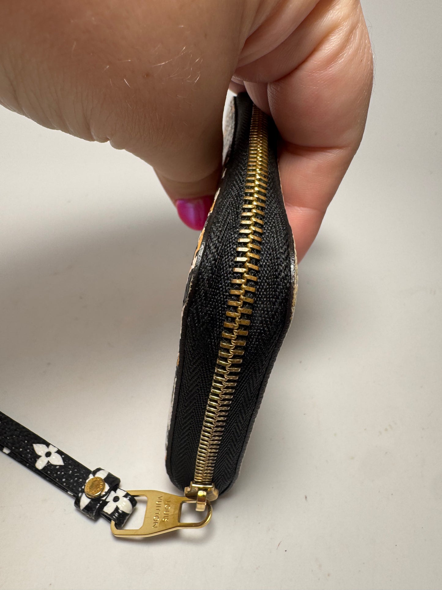 Louis Vuitton Monogram Giant Jungle Zippy Coin Purse Ivory Zebra Print