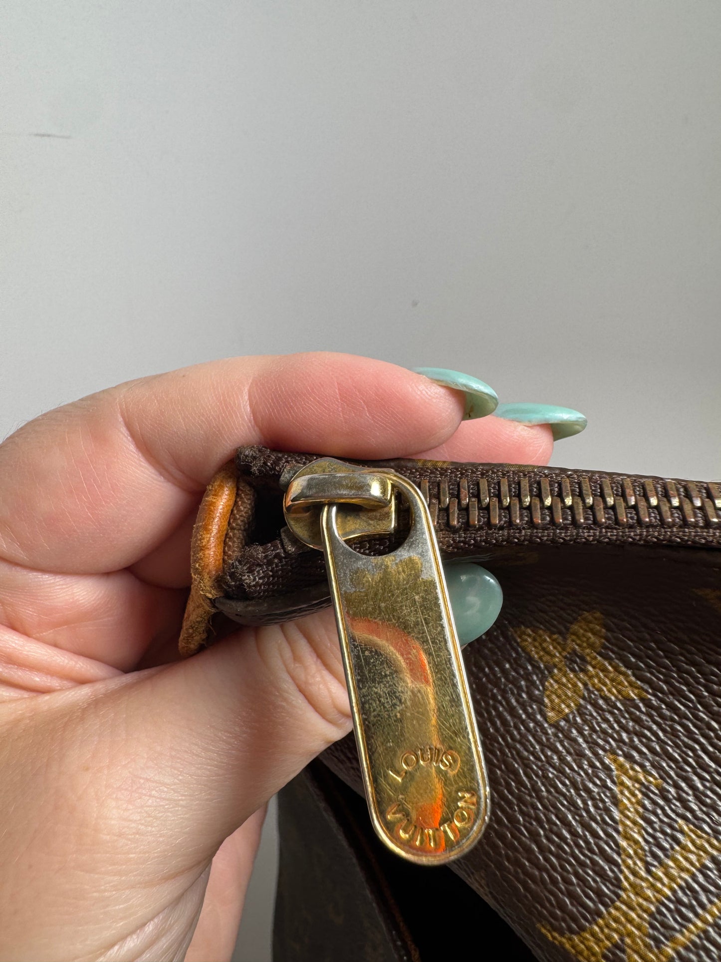 Louis Vuitton Totally MM Monogram Tote