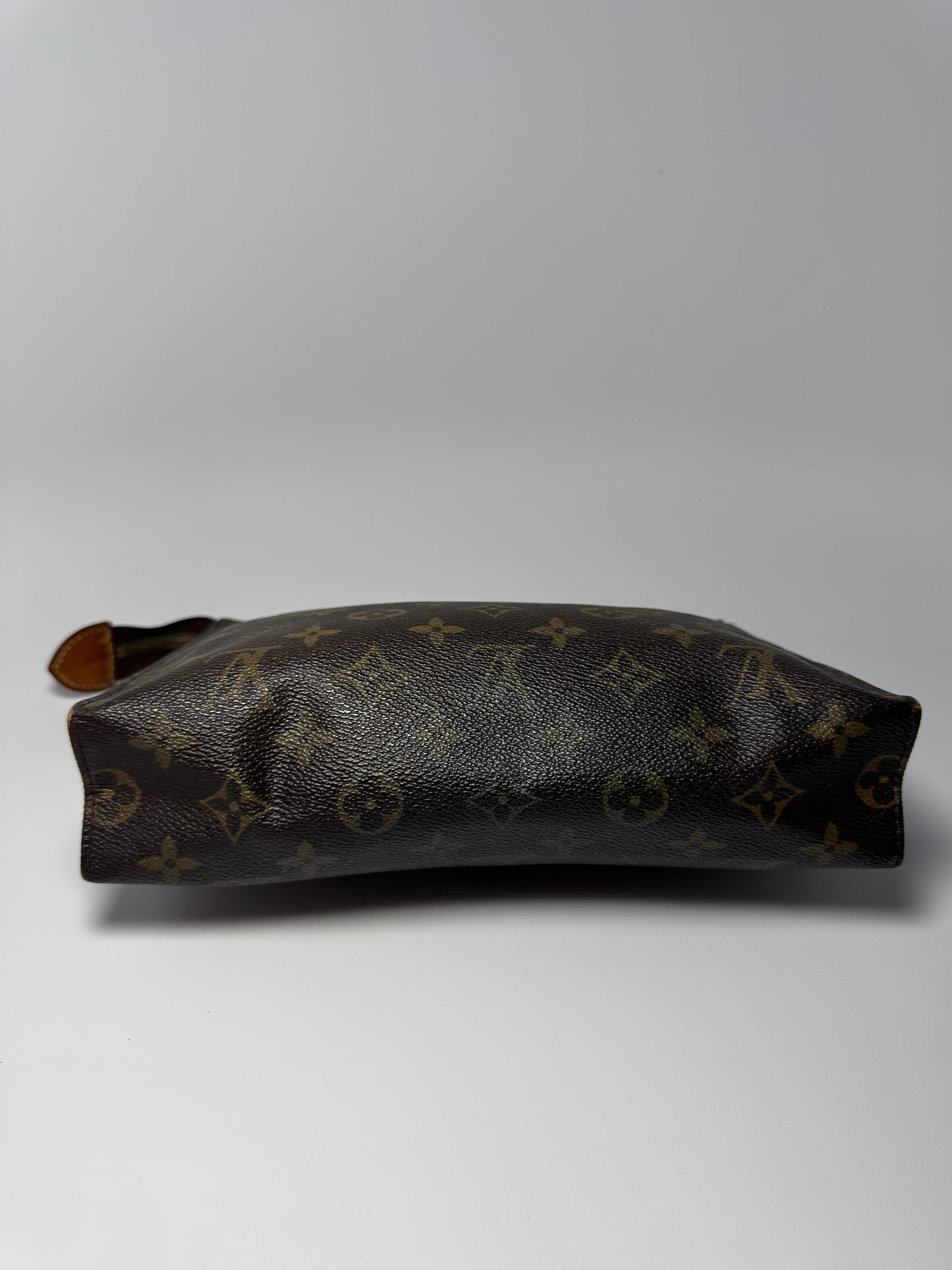 Louis Vuitton Monogram Trousse Toilette 26 – Vintage 1988 – Made in France