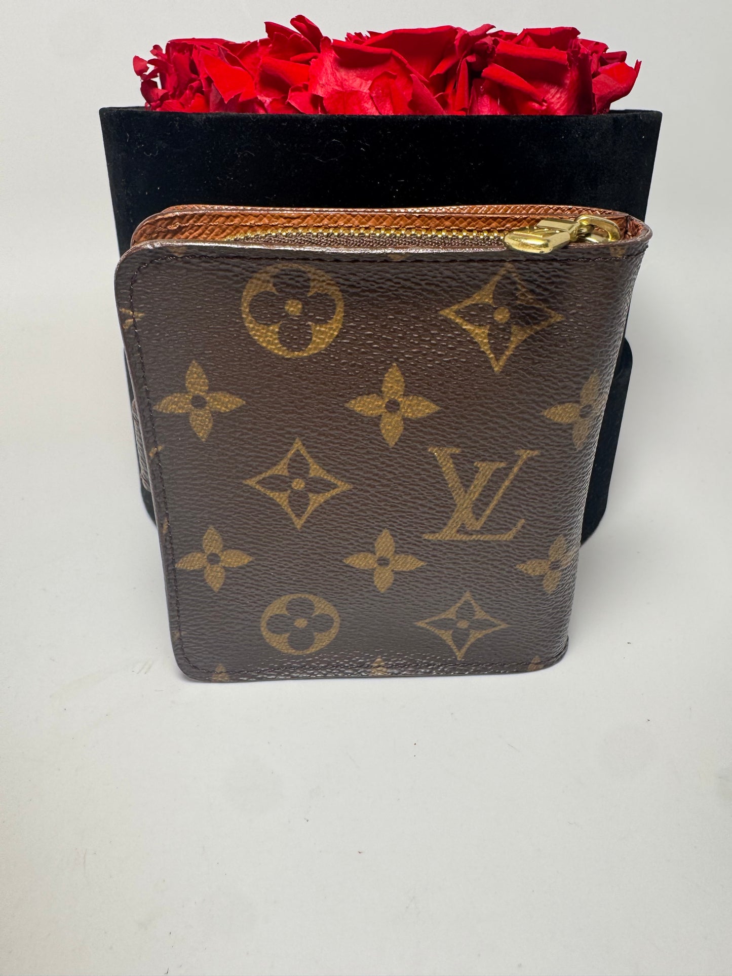 Louis Vuitton Zippy Monogram Compact Wallet