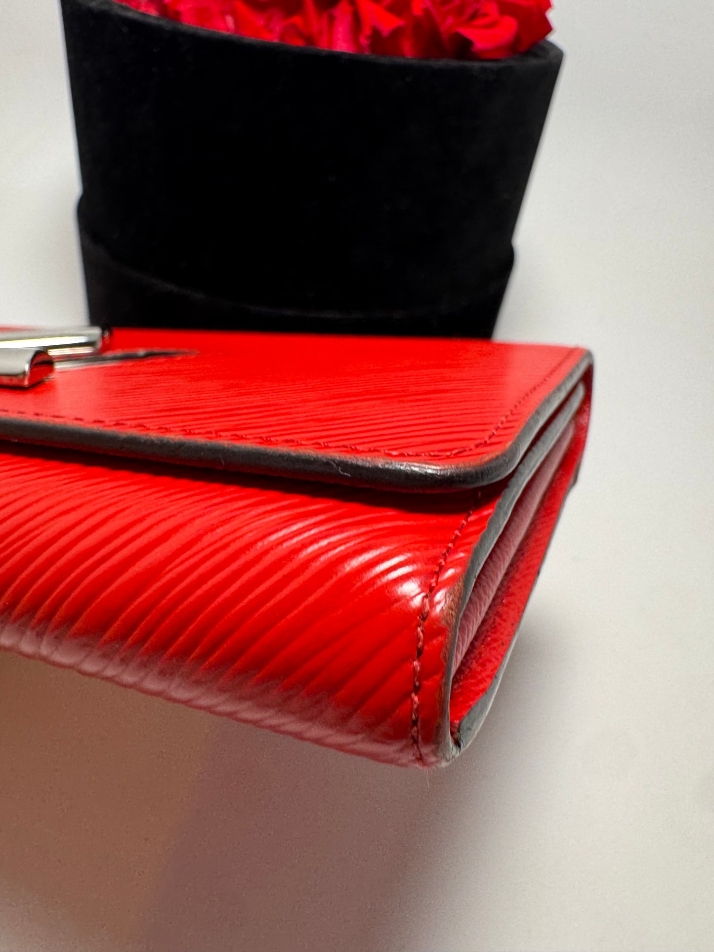 Louis Vuitton Twist Wallet in Coquelicot Red Epi leather