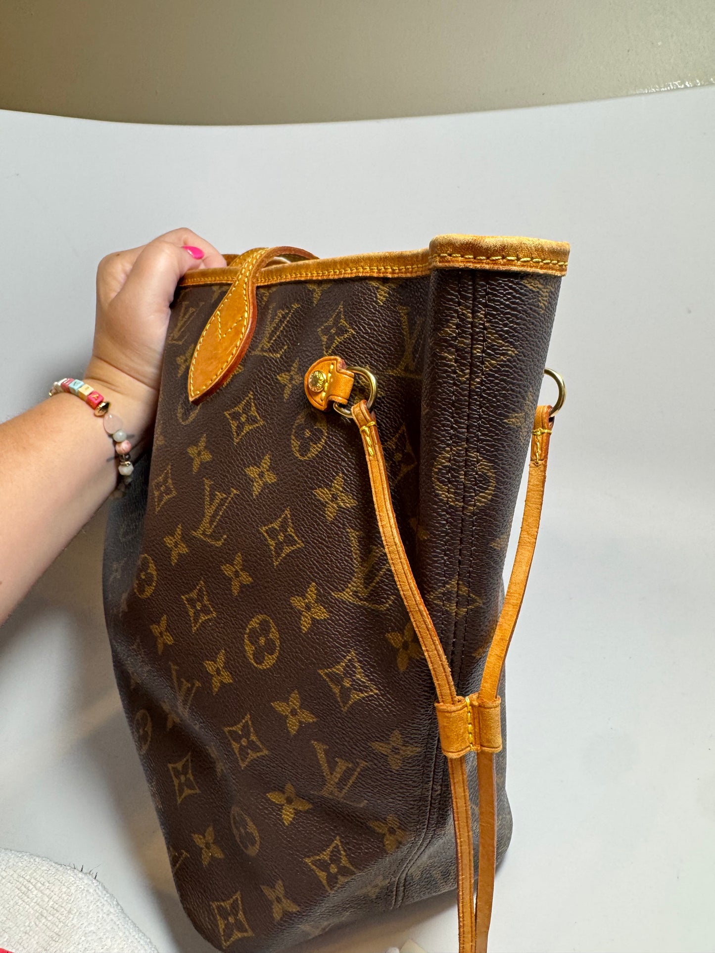 Louis Vuitton Neverfull MM Monogram Tote Bag
