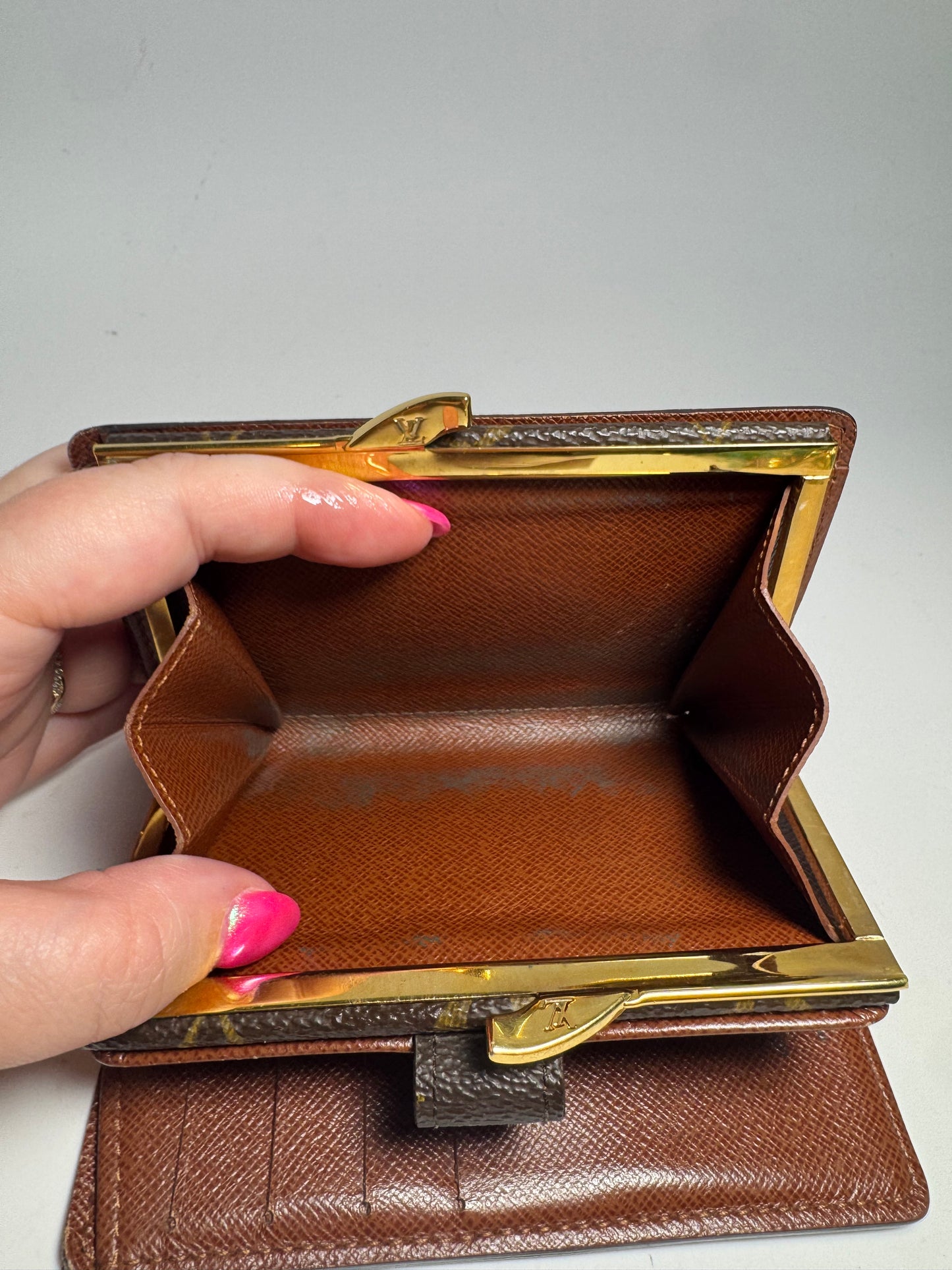 Louis Vuitton Monogram French Lock Coin Purse Kiss Lock Wallet