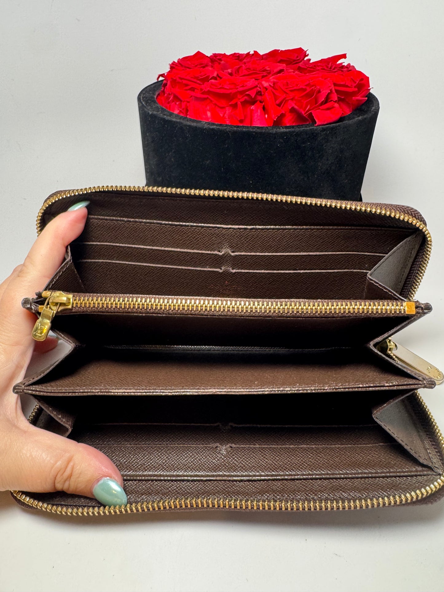 Louis Vuitton Damier Ebene Zippy Wallet