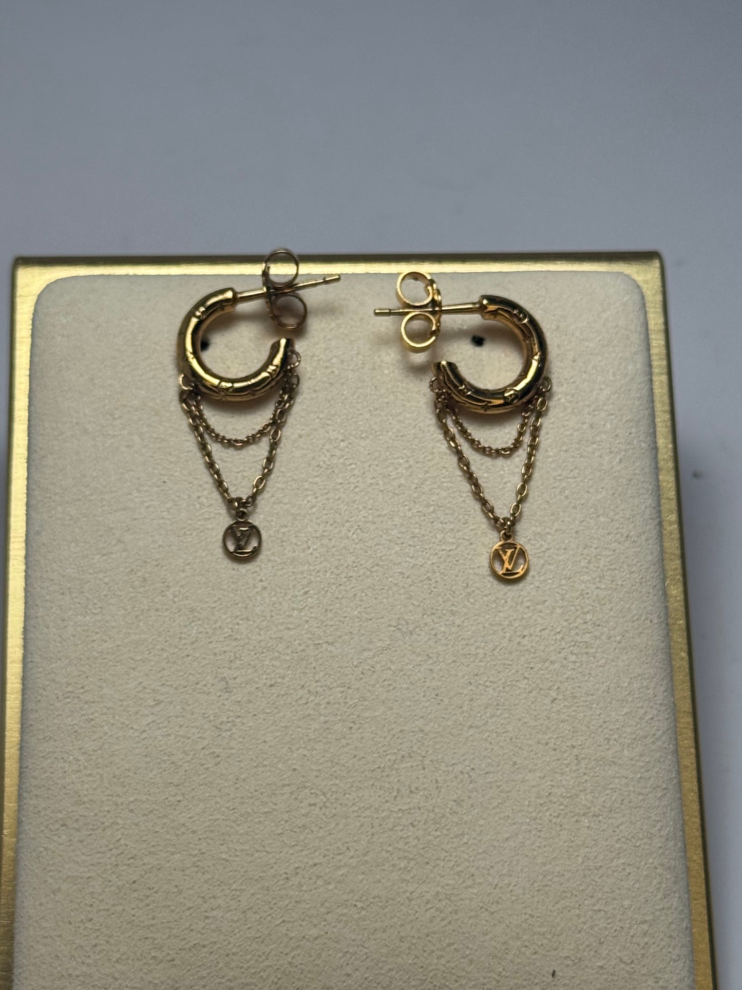 Louis Vuitton Boucle D'oreille Mini Hoop Nanogram Gold Hoop Chain Earrings