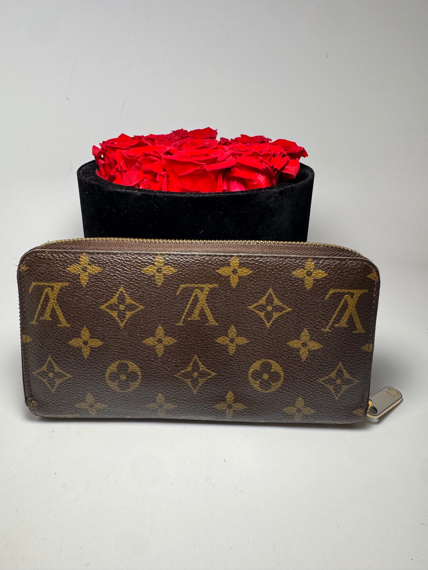 Louis Vuitton Monogram Zippy Wallet
