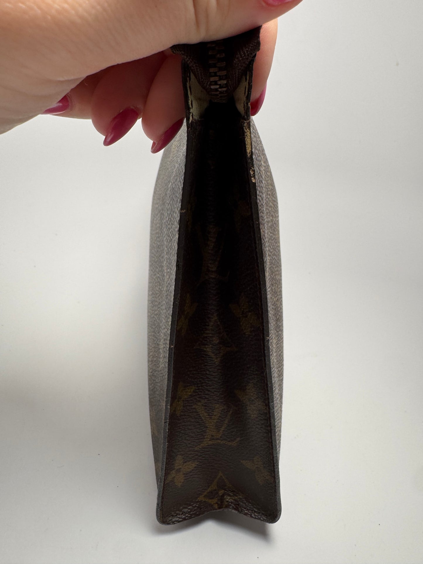 Louis Vuitton Toiletry/Toilette 26 Pouch Monogram Made in France