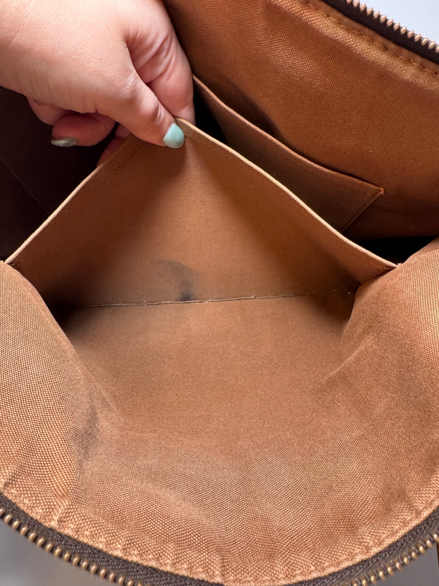 Louis Vuitton Totally MM Monogram Tote