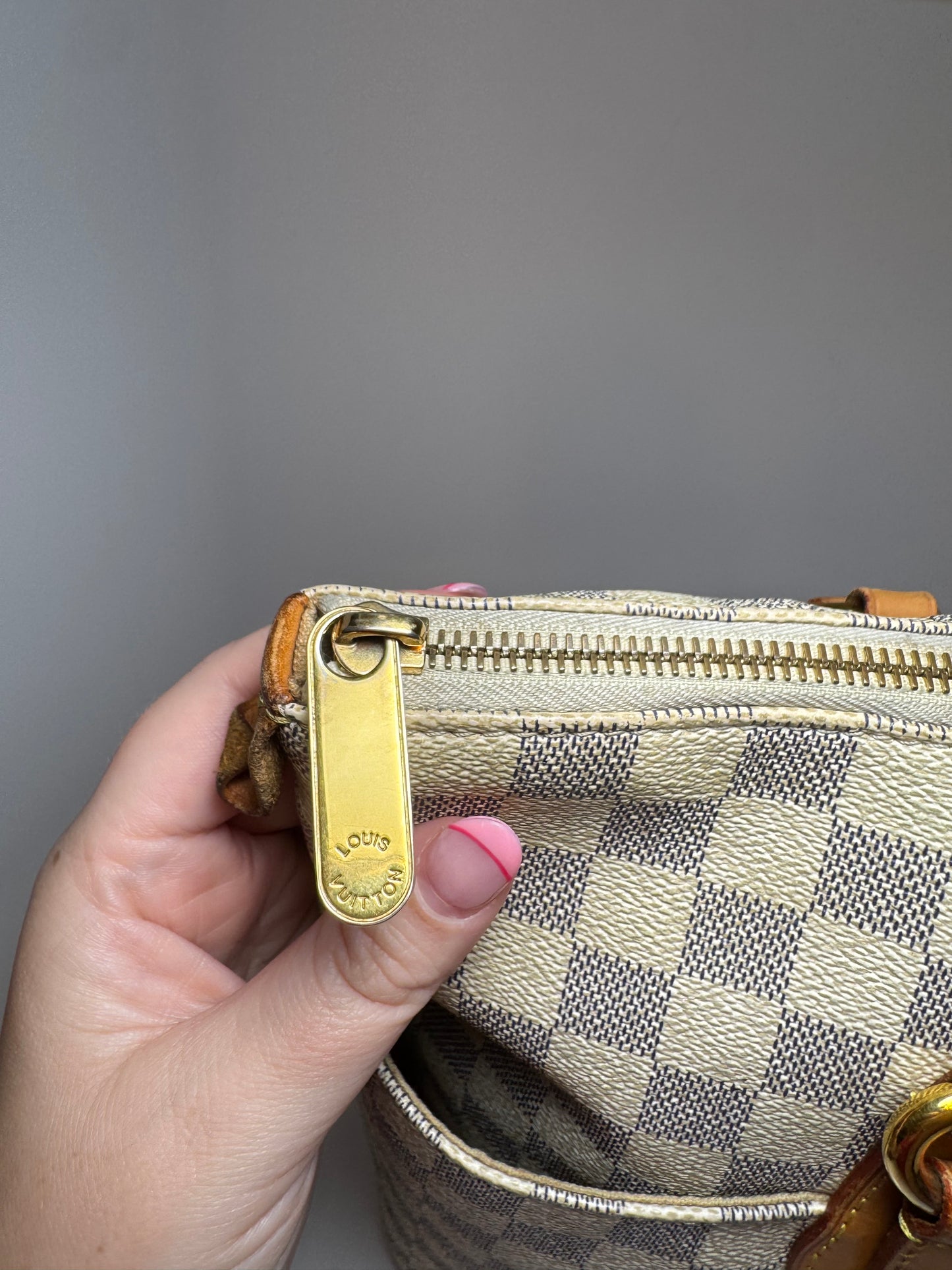 Louis Vuitton Totally MM in Damier Azur Tote Shoulder Bag
