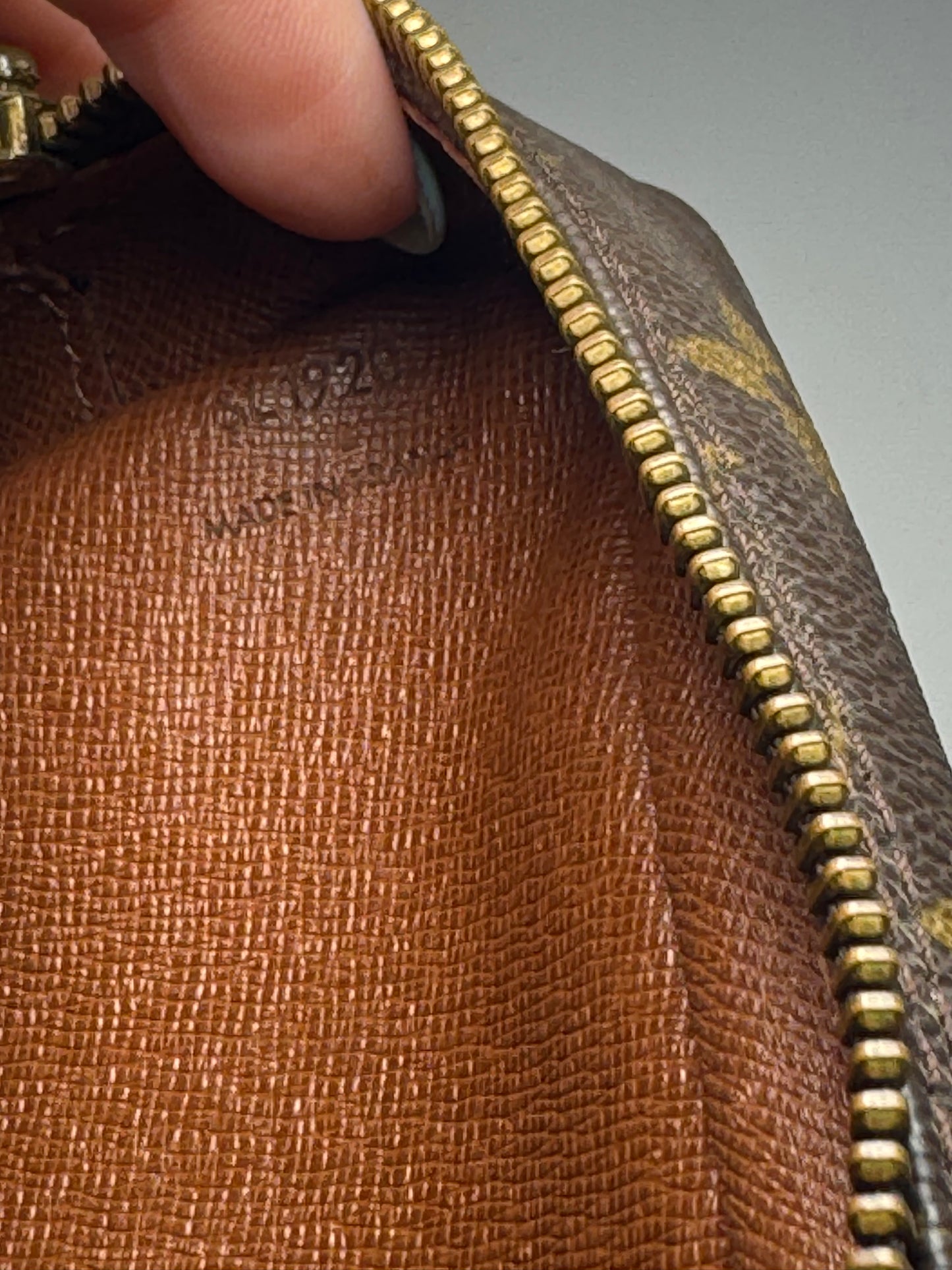 Louis Vuitton Compiegne 28 Monogram Travel Pouch