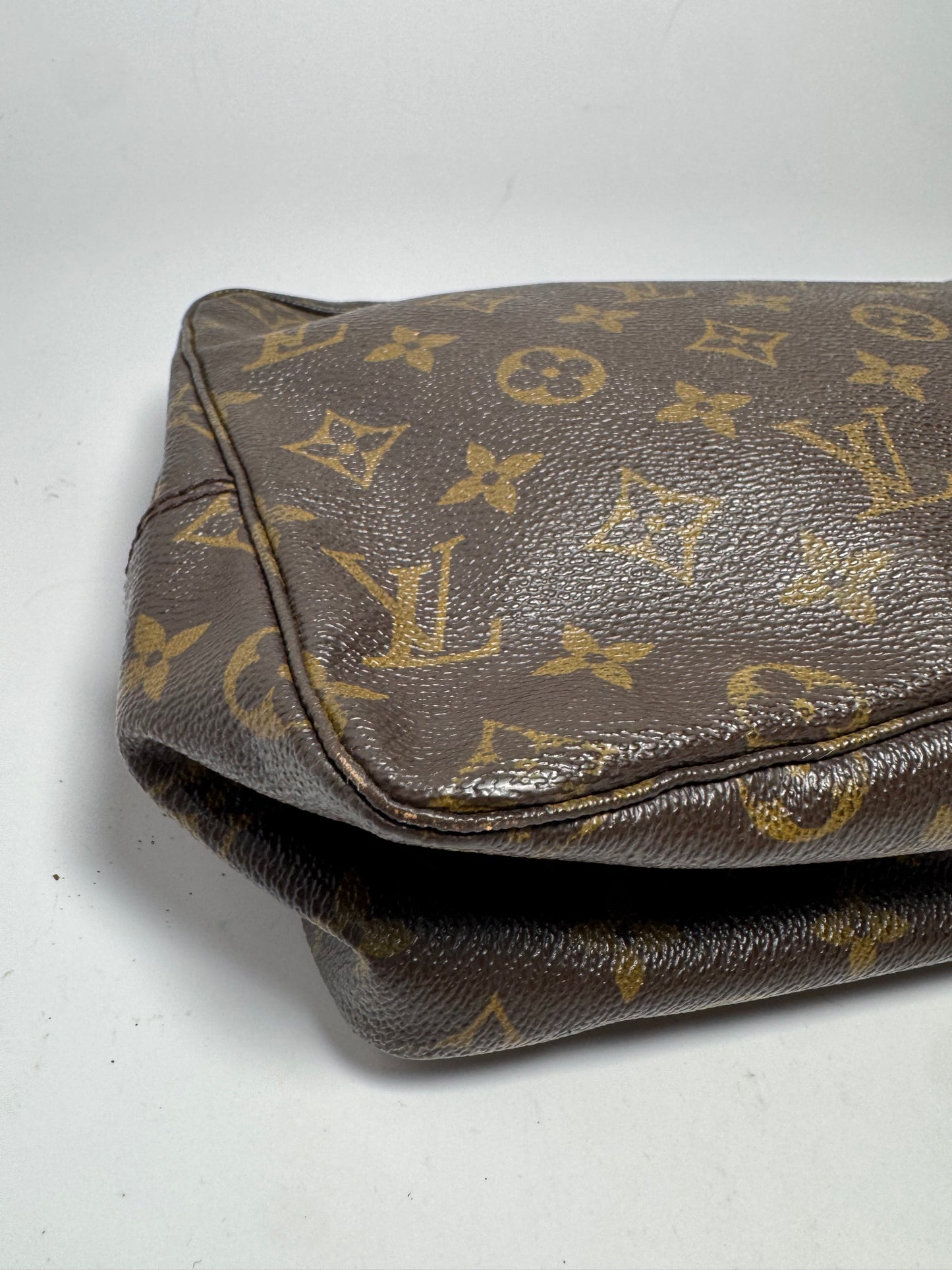 Louis Vuitton Trousse Monogram Makeup Bag/Toiletry Bag