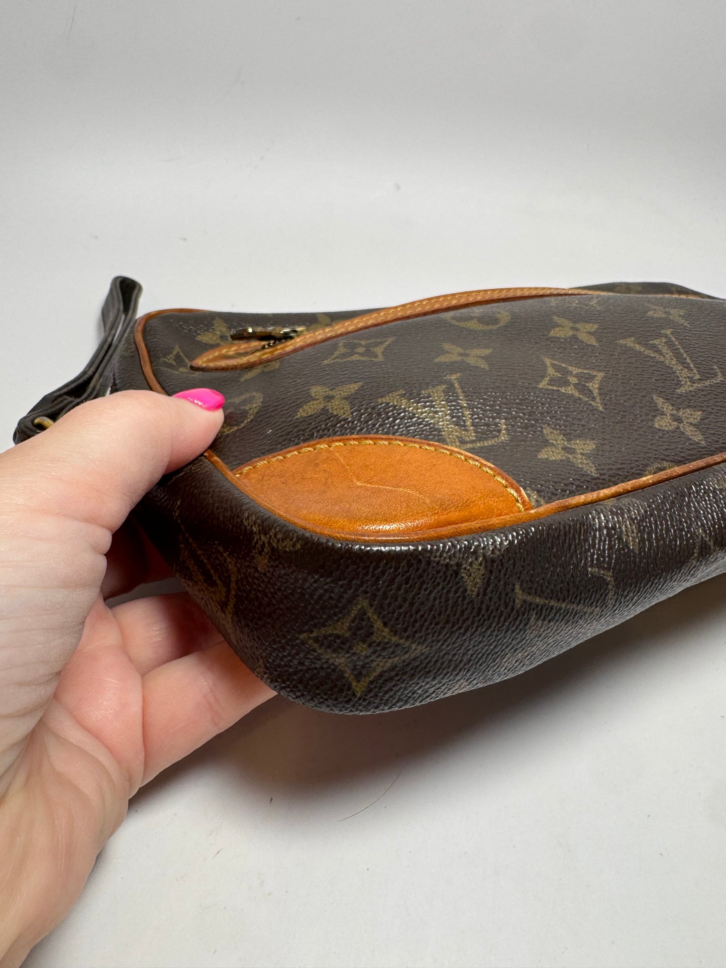 Louis Vuitton Marly Draggone Clutch Monogram