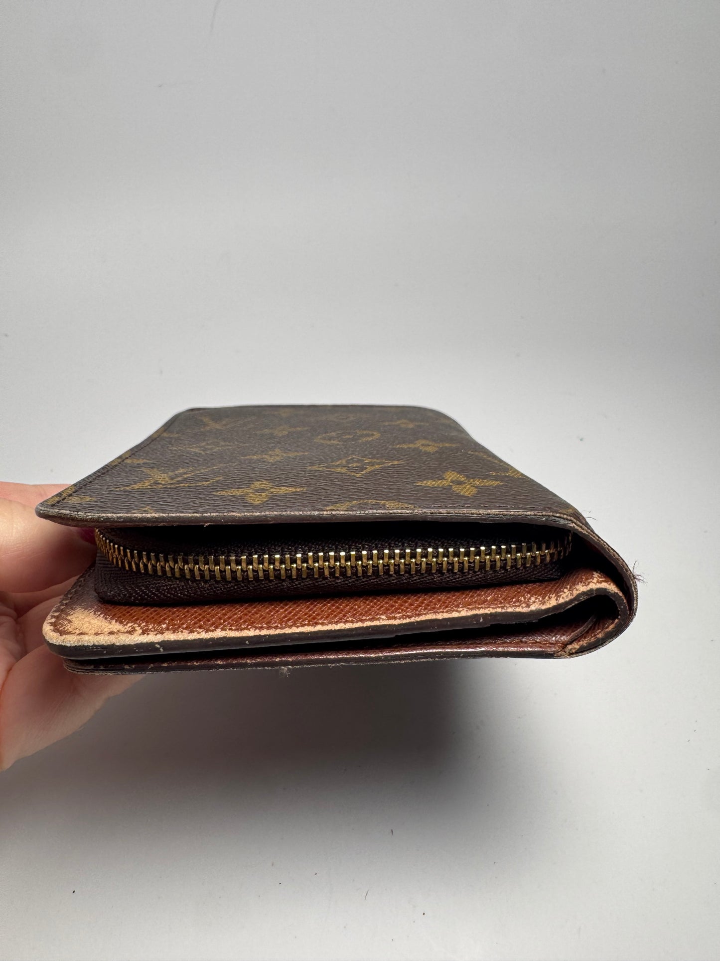 Louis Vuitton Porte Papier Wallet/Passport Holder in Monogram Made in France January 2001