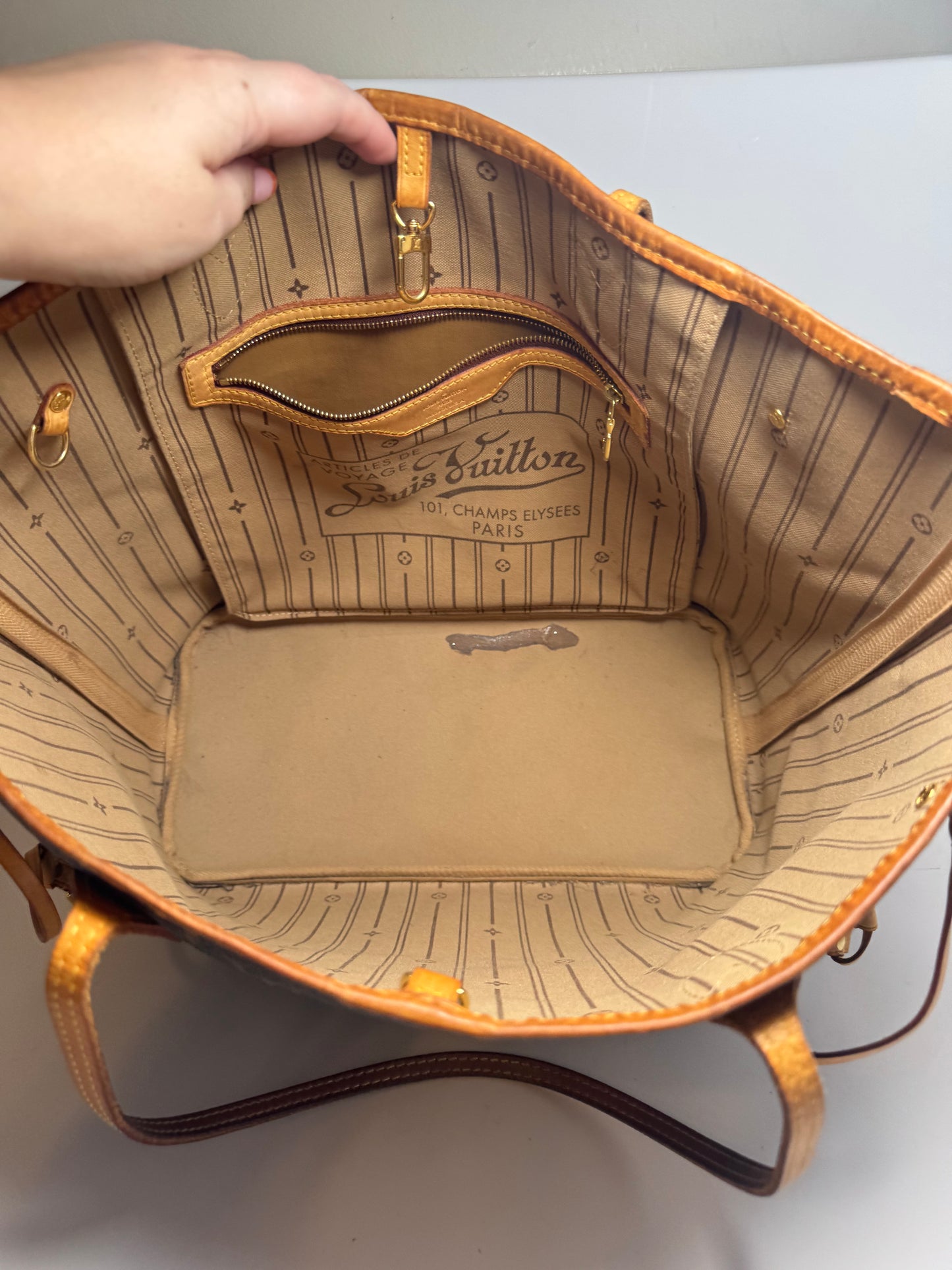 Louis Vuitton Neverfull MM Monogram Tote