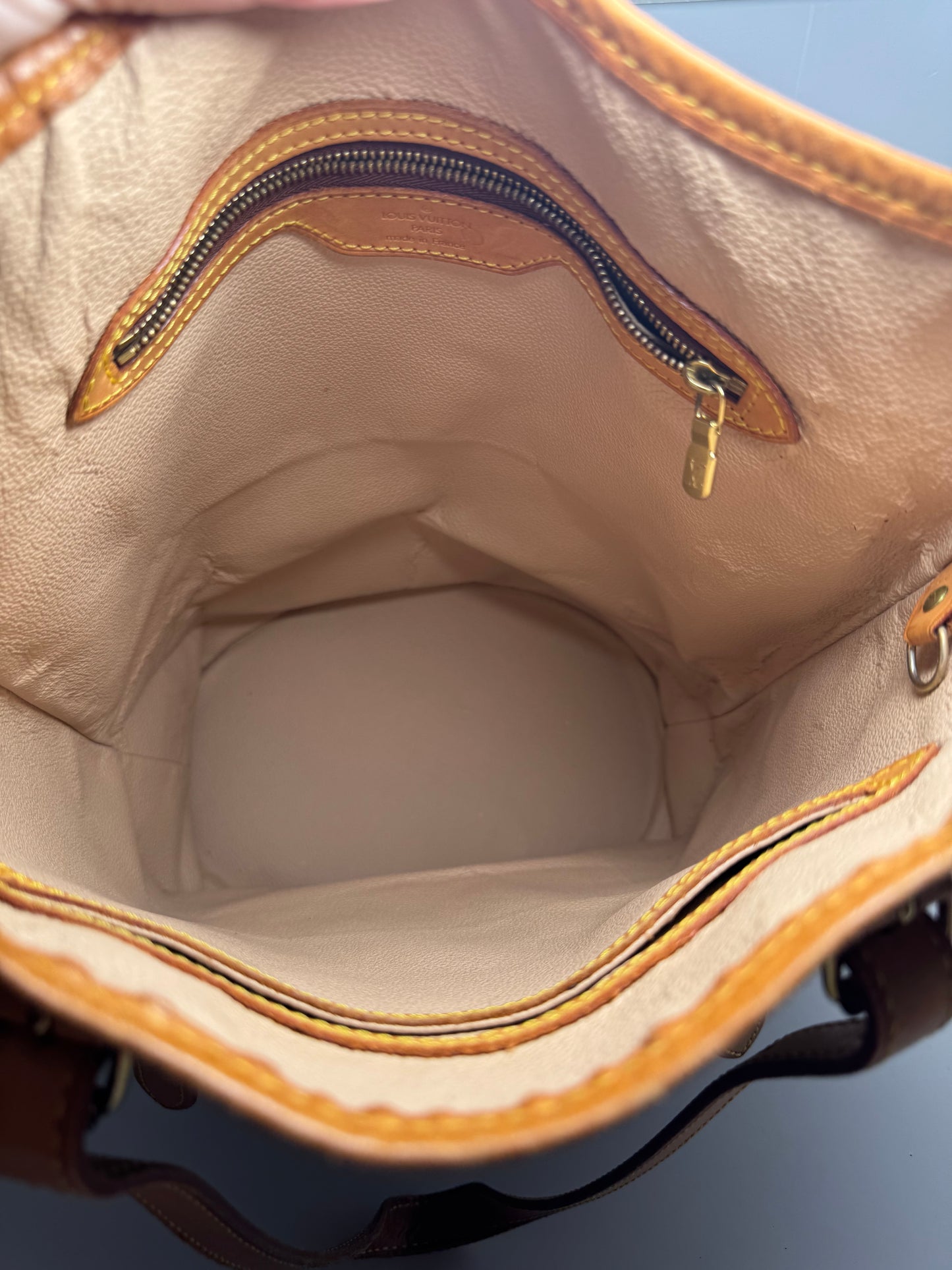 Louis Vuitton Bucket GM Monogram Tote – Made in France September 2001