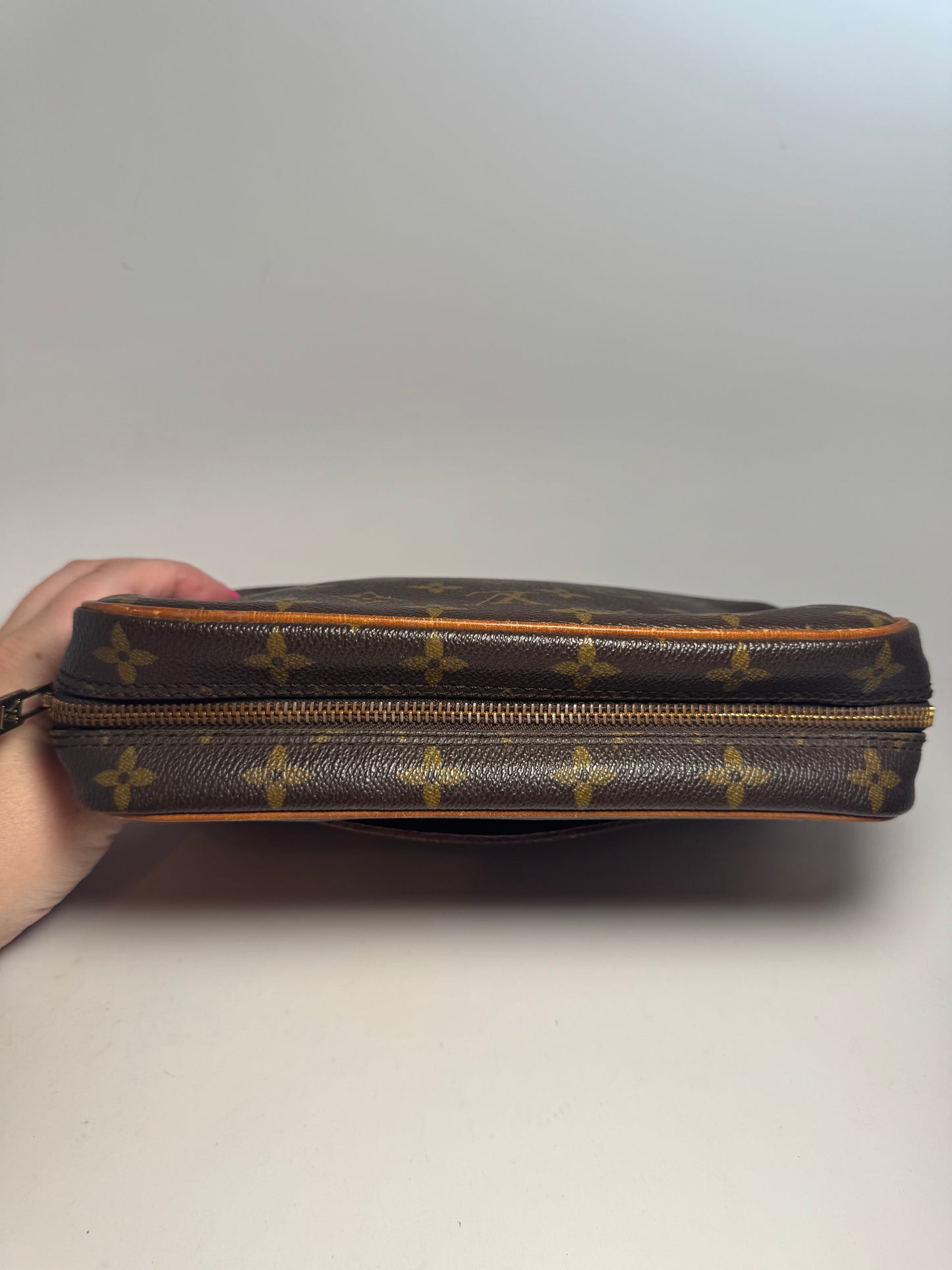 Louis Vuitton Compeigne 23 Clutch Monogram/Toiletry Pouch/Makeup Bag