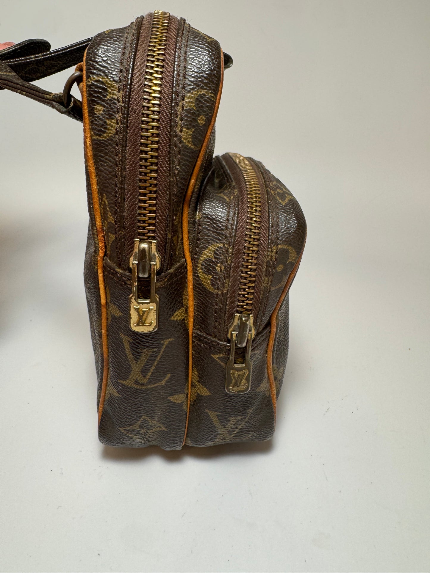 Louis Vuitton Mini Amazon Monogram Crossbody – Vintage 1986